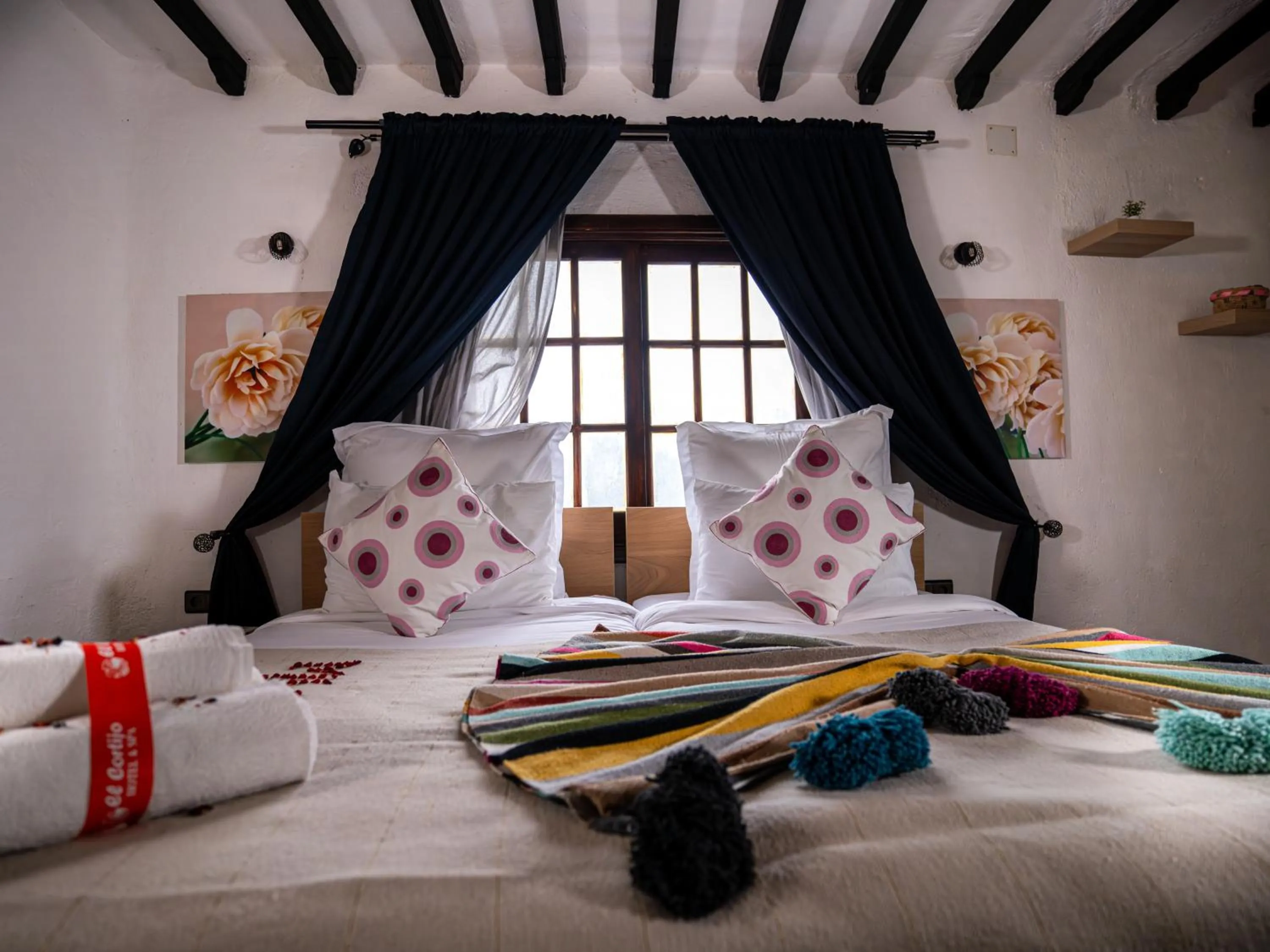 Bed in Resort Hotel El Cortijo & Spa