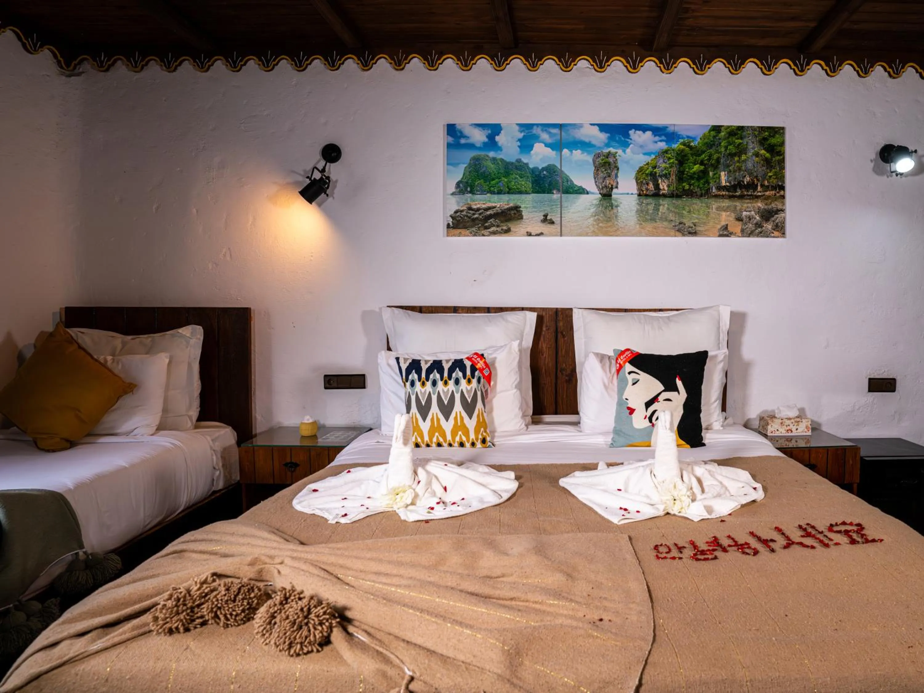 Bed in Resort Hotel El Cortijo & Spa