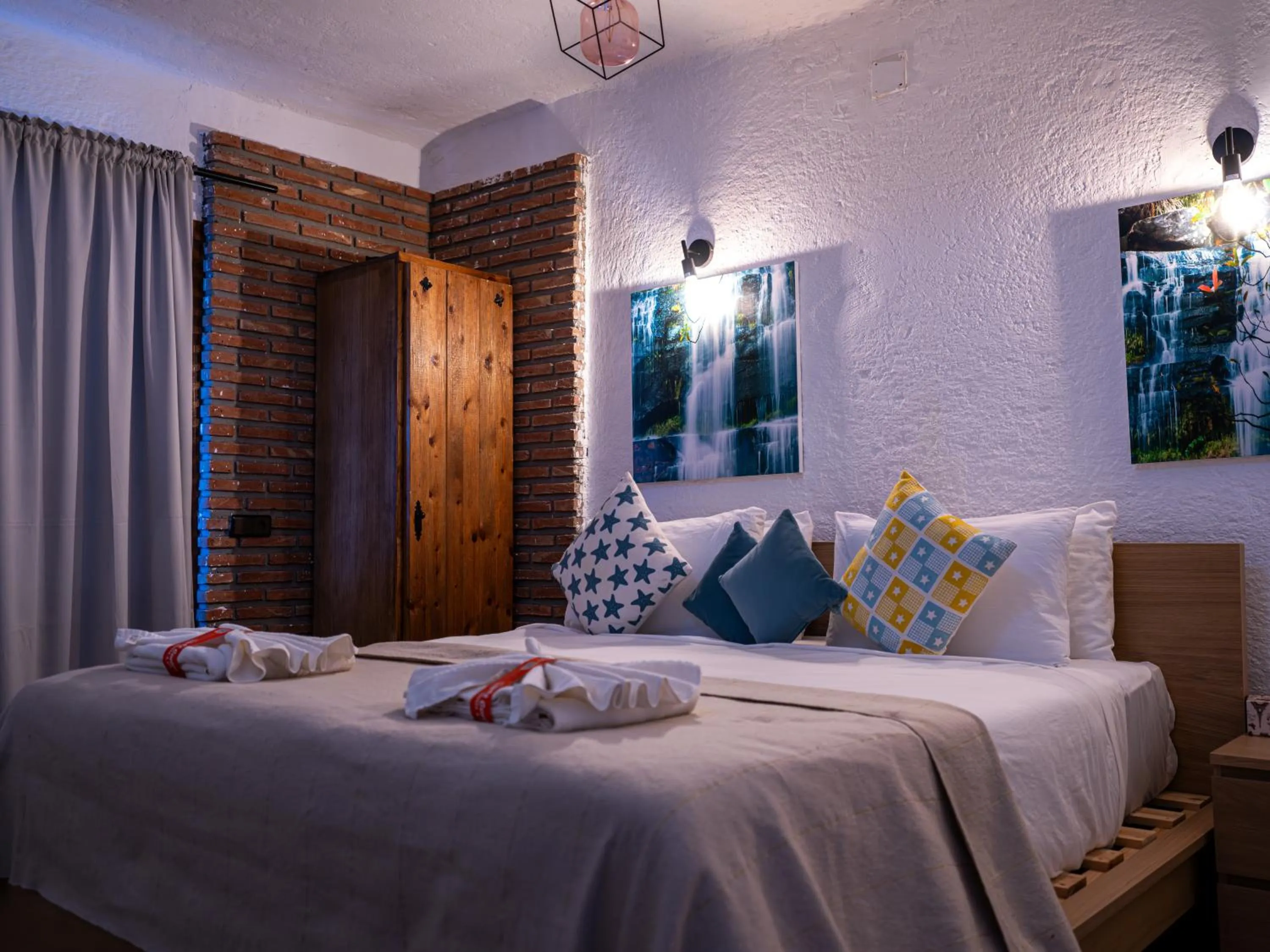 Bed in Resort Hotel El Cortijo & Spa