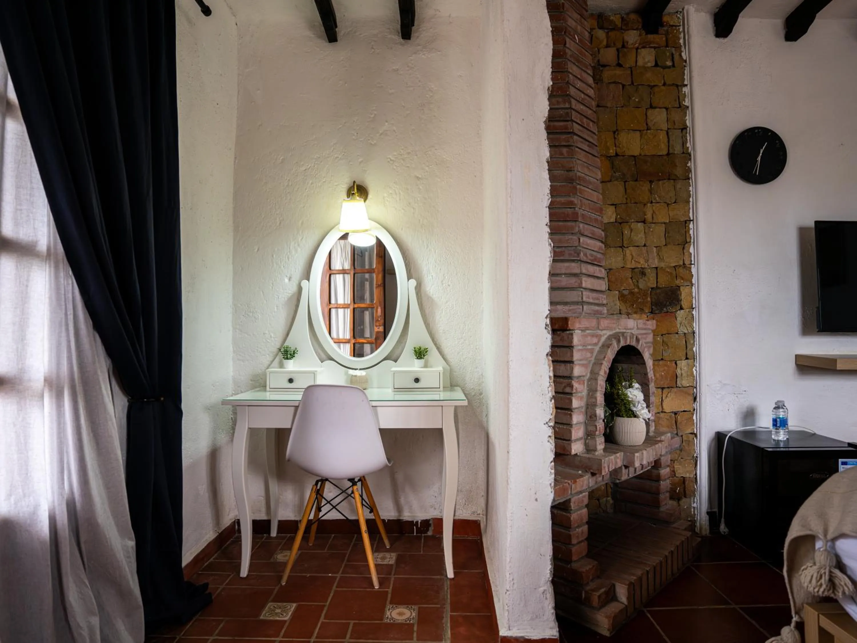 TV and multimedia in Resort Hotel El Cortijo & Spa