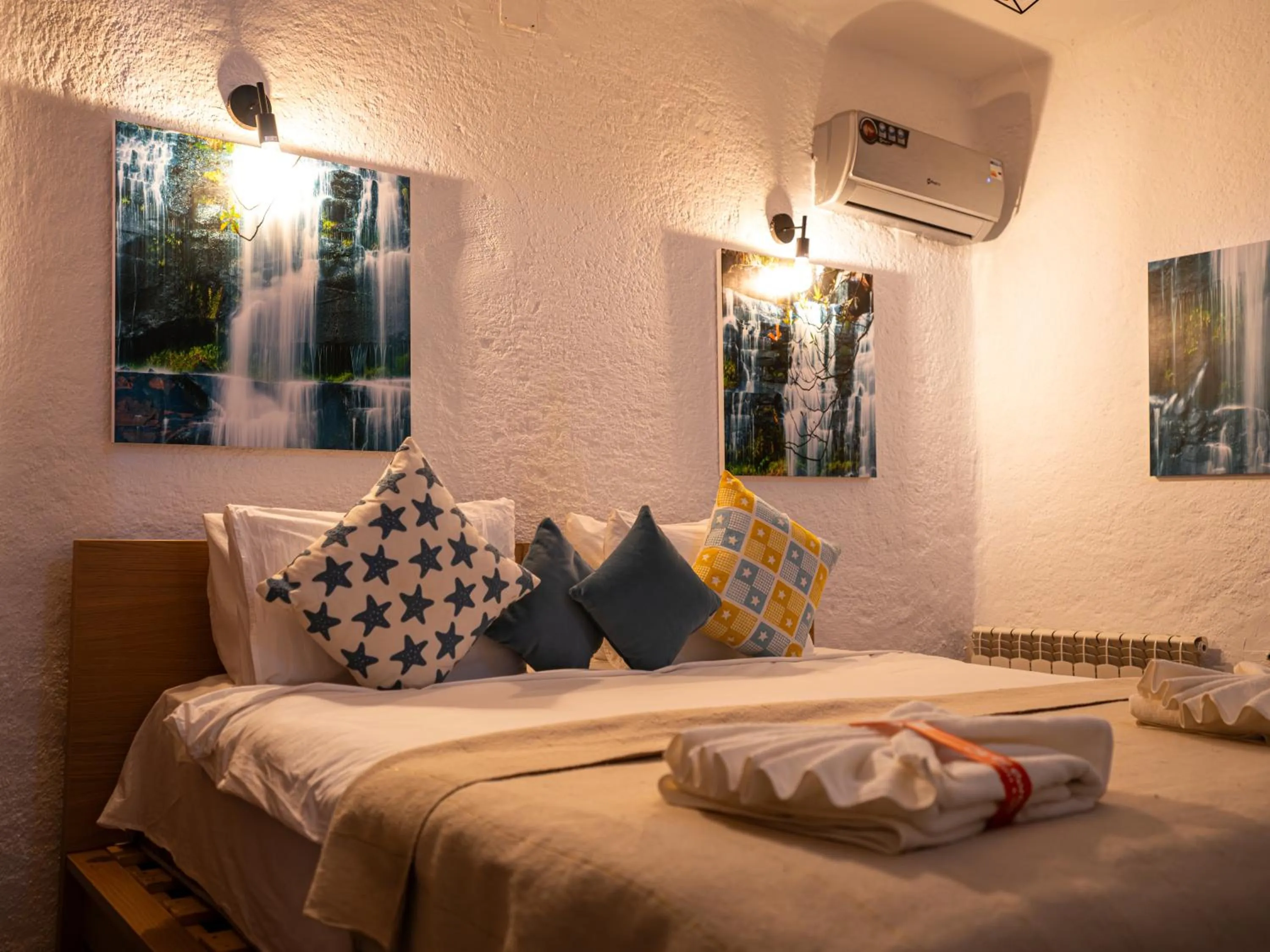 Bed in Resort Hotel El Cortijo & Spa