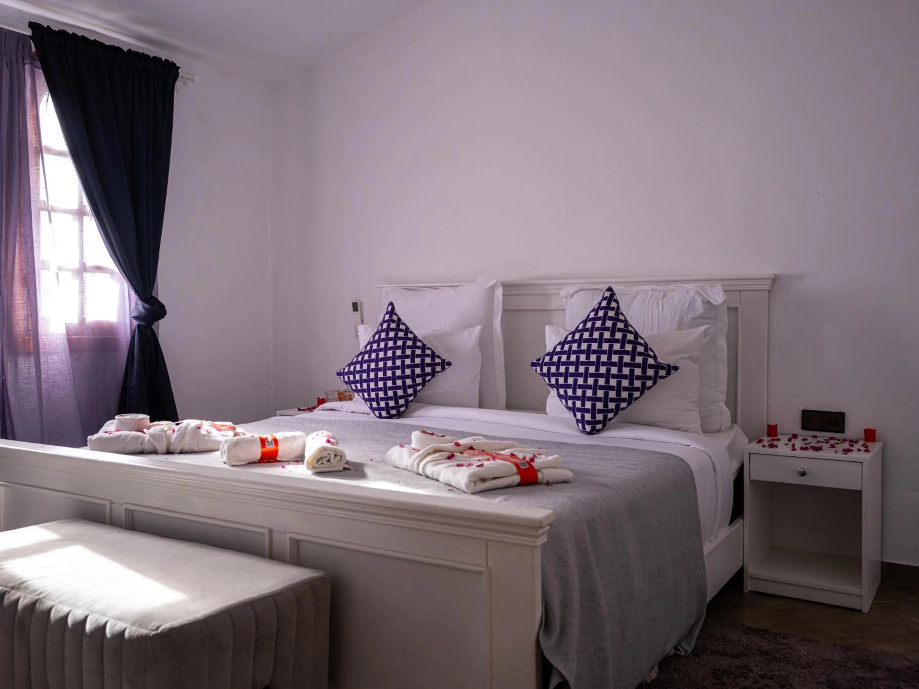 Bed in Resort Hotel El Cortijo & Spa