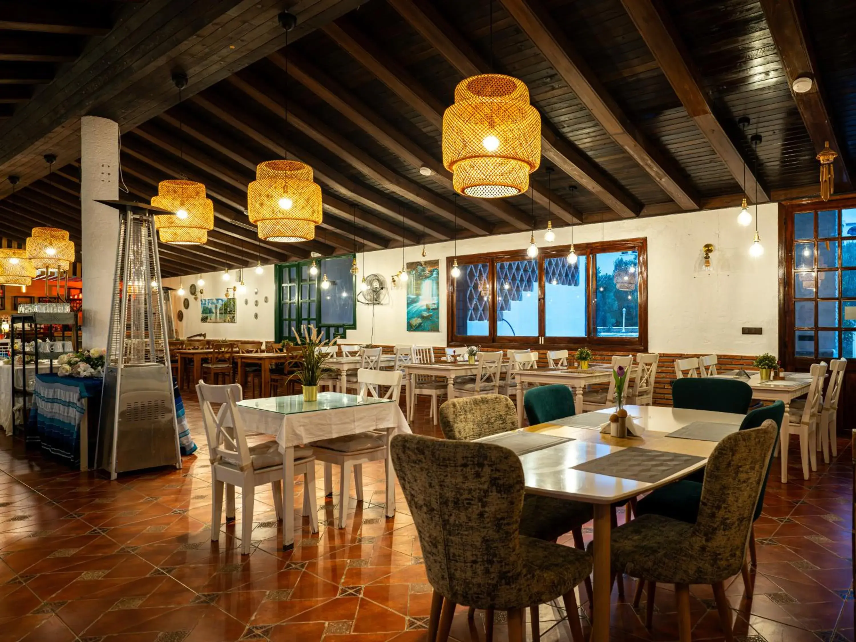 Restaurant/places to eat in Resort Hotel El Cortijo & Spa Restaurant/places to eat in Resort Hotel El Cortijo & Spa