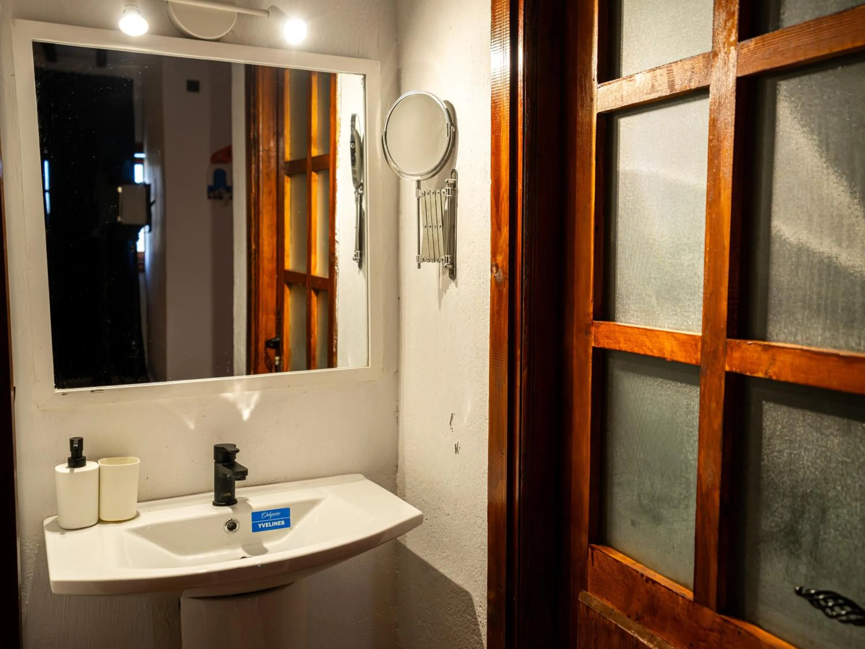 Shower in Resort Hotel El Cortijo & Spa