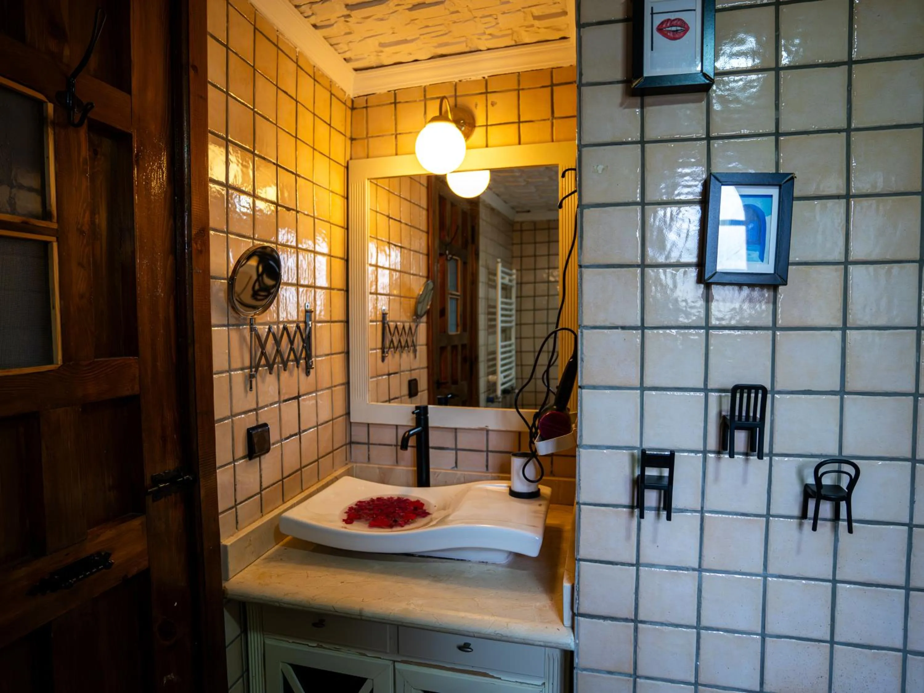 Bathroom in Resort Hotel El Cortijo & Spa