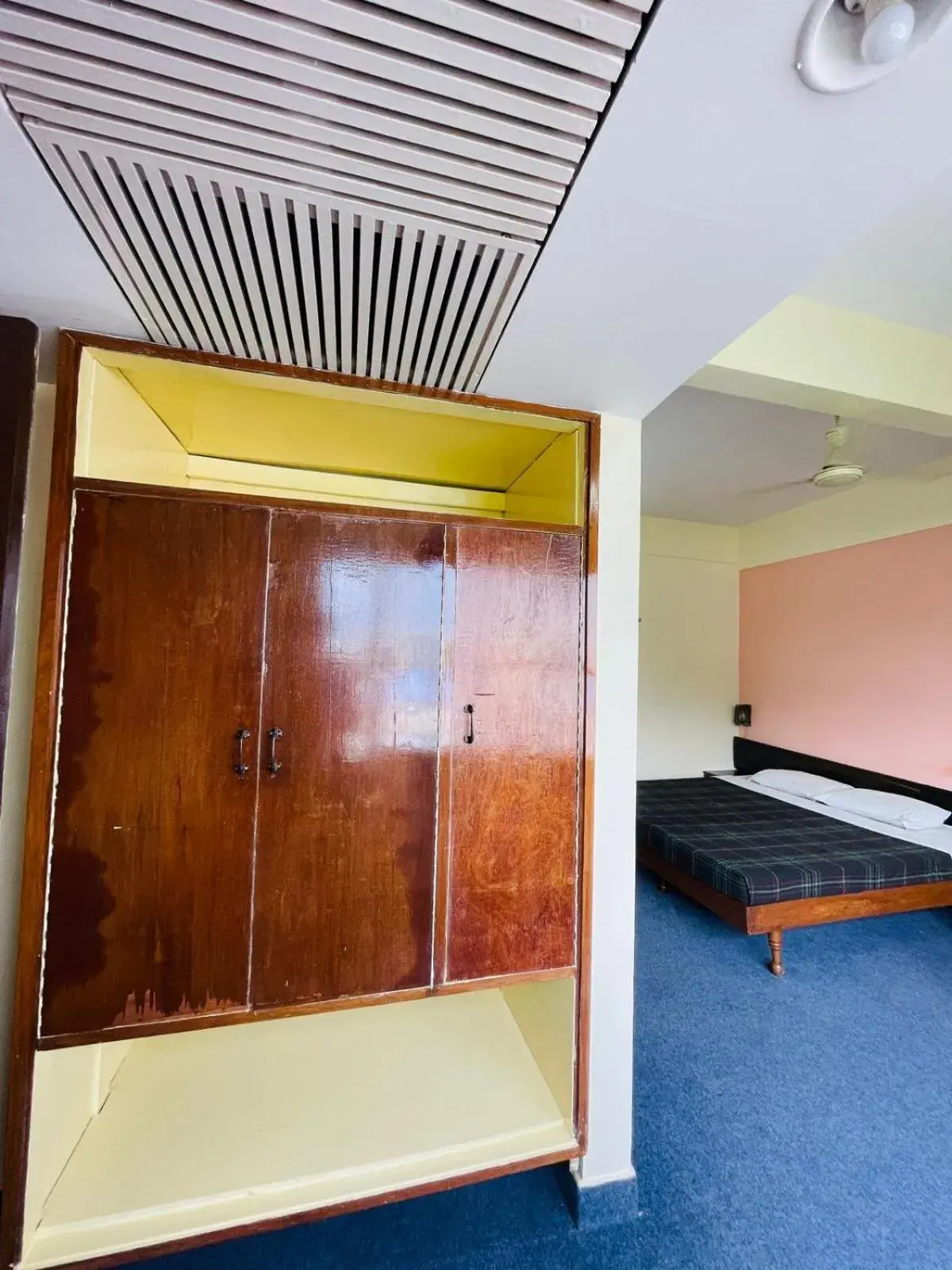 Gautam Hotel Gautam Hotel