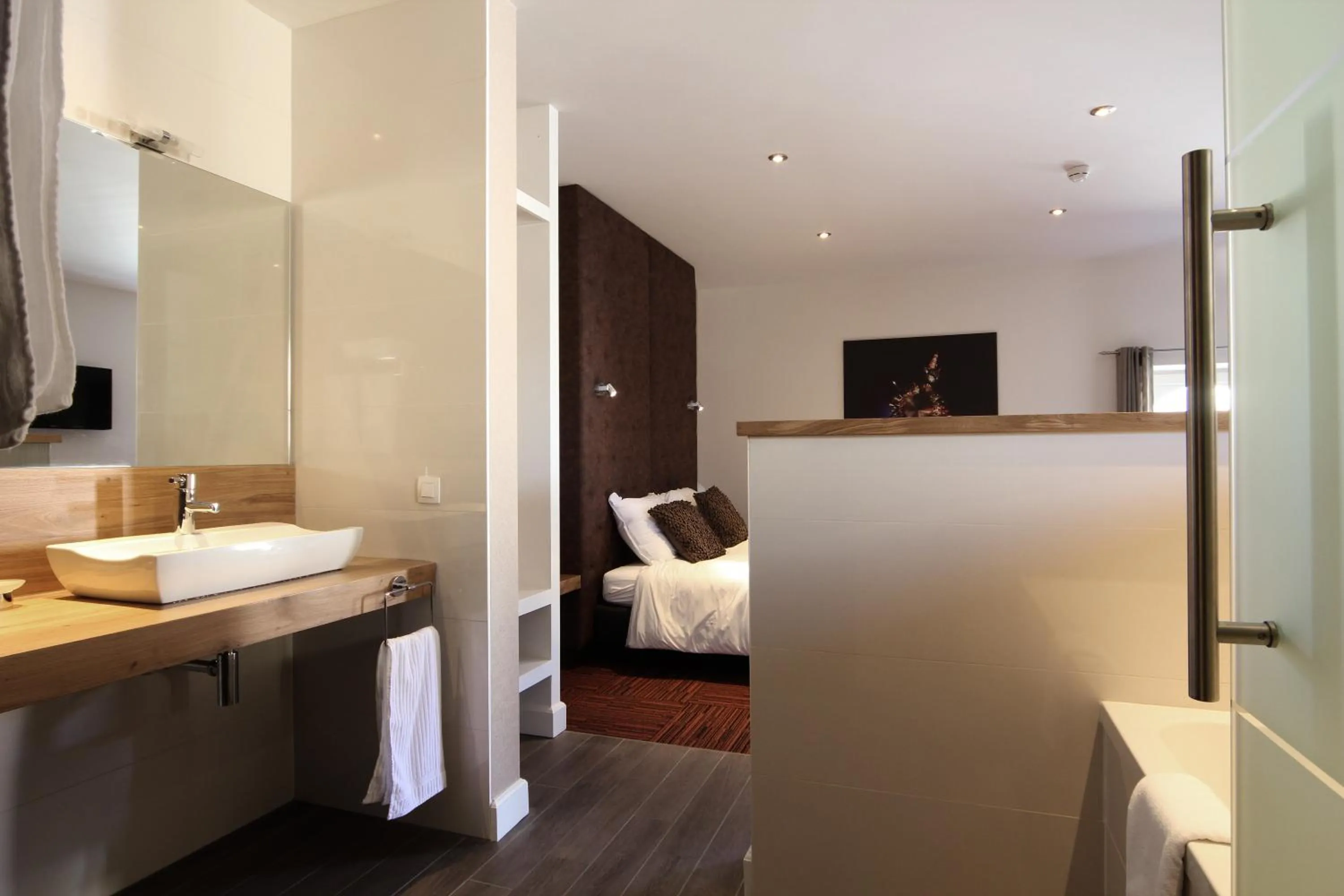 Decorative detail, Bed in B&B 4 Seasons