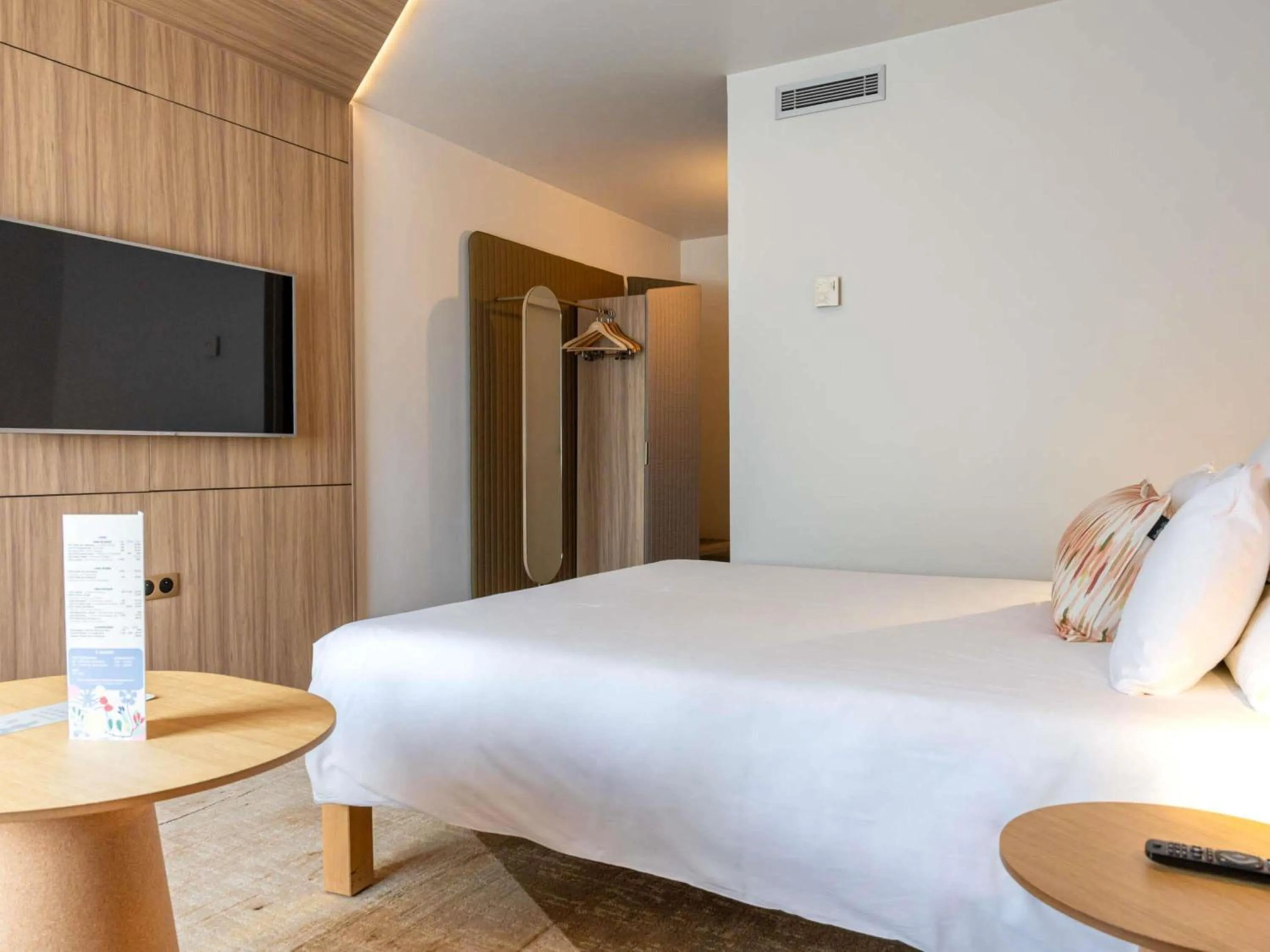 Bedroom, Bed in Novotel Toulouse Purpan Aéroport