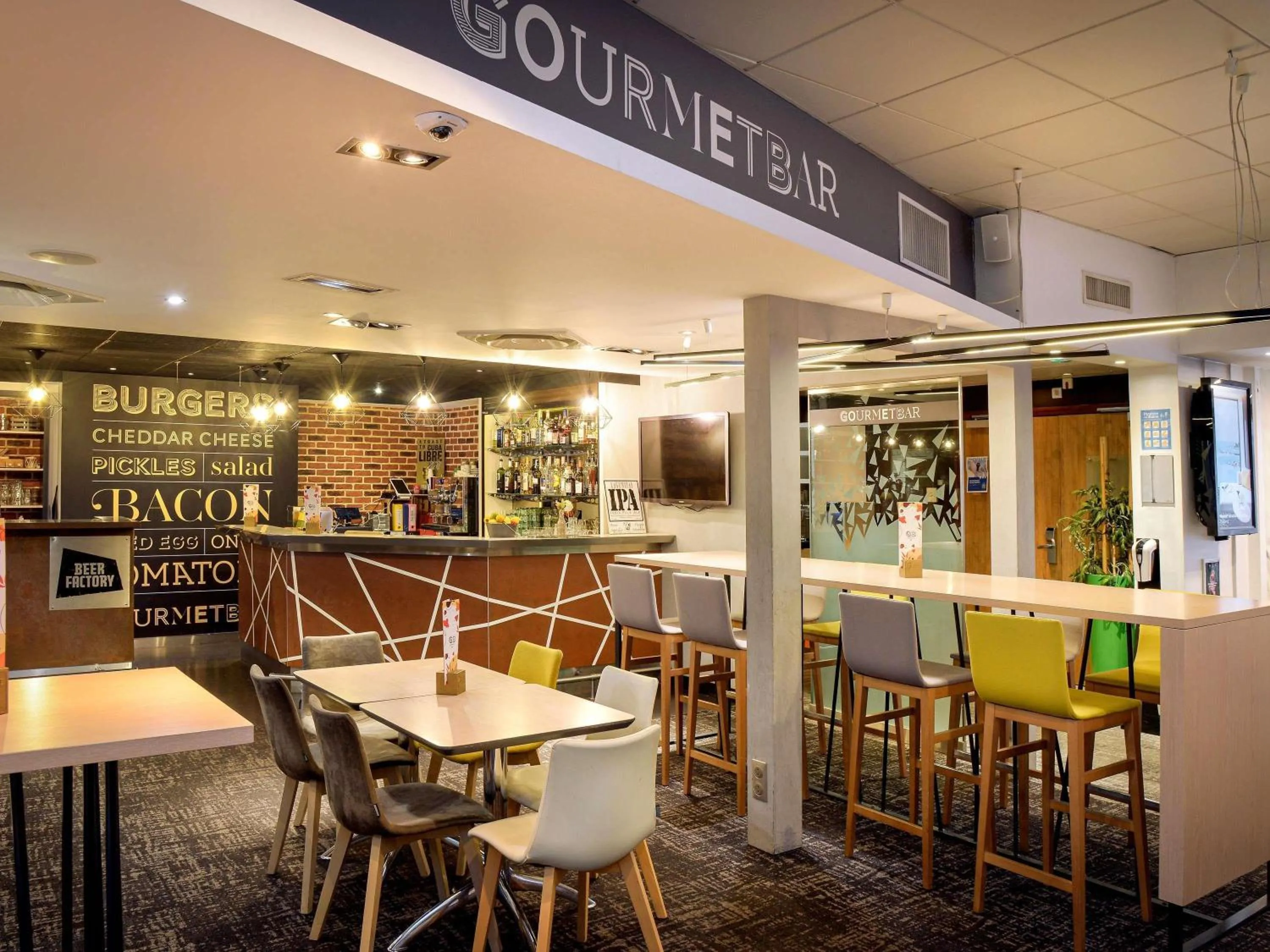 Lounge or bar in Novotel Toulouse Purpan Aéroport