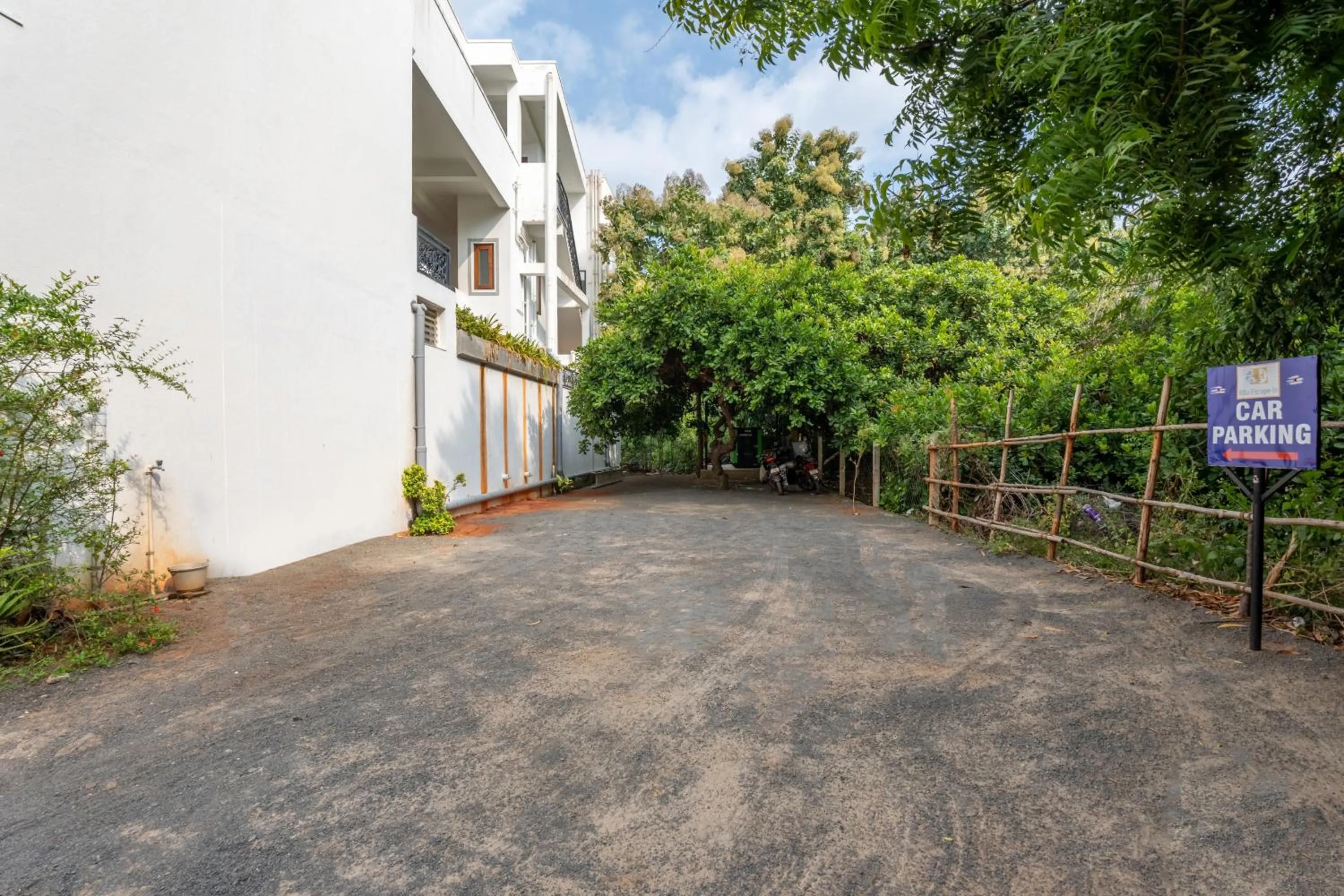 Parking in Treebo Premium Villa Escape In With Pool View