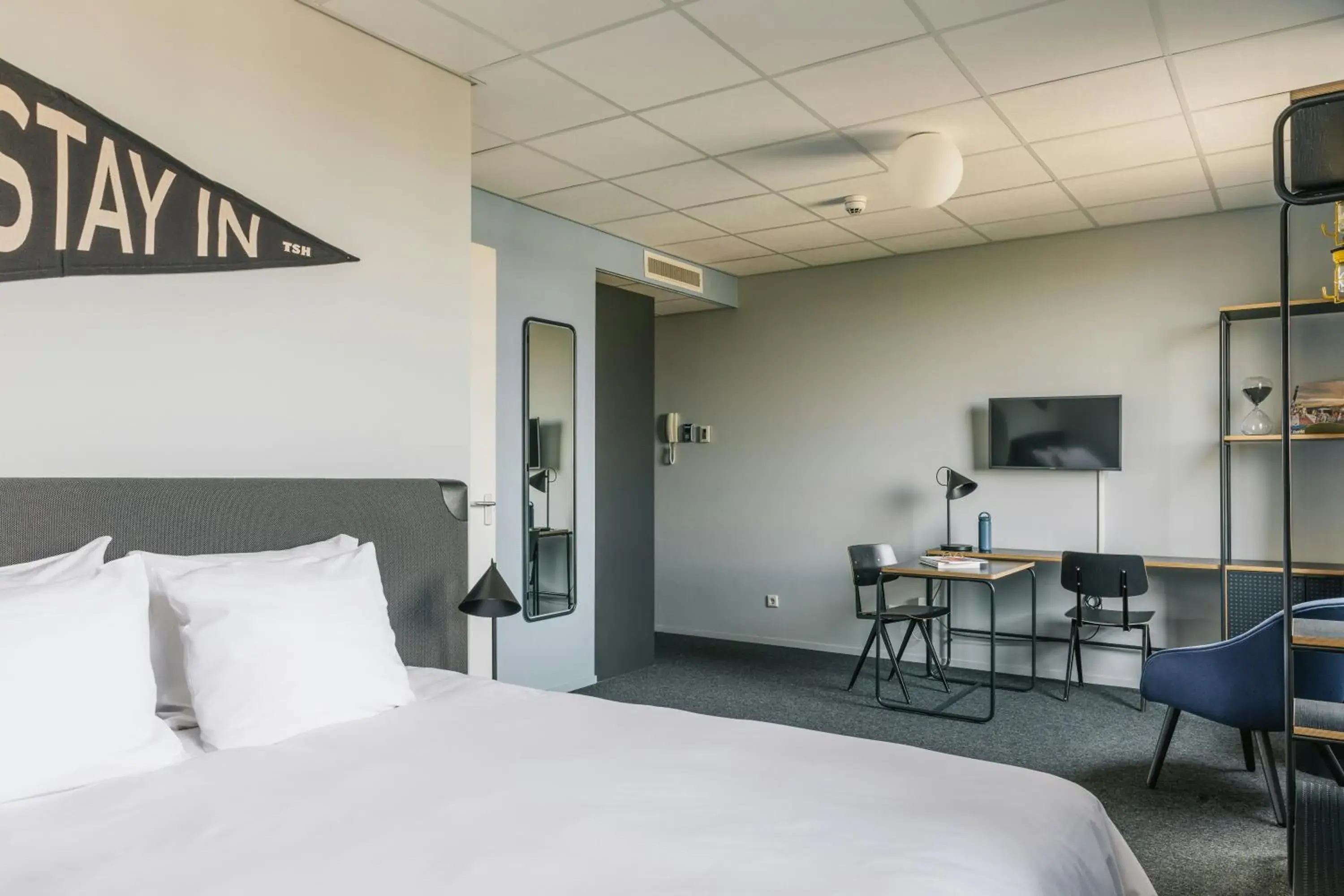 Photo of the whole room, Bed in The Social Hub Rotterdam Photo of the whole room, Bed in The Social Hub Rotterdam