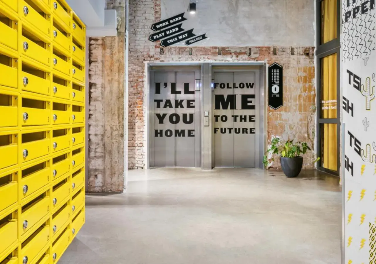 Lobby or reception in The Social Hub Rotterdam Lobby or reception in The Social Hub Rotterdam