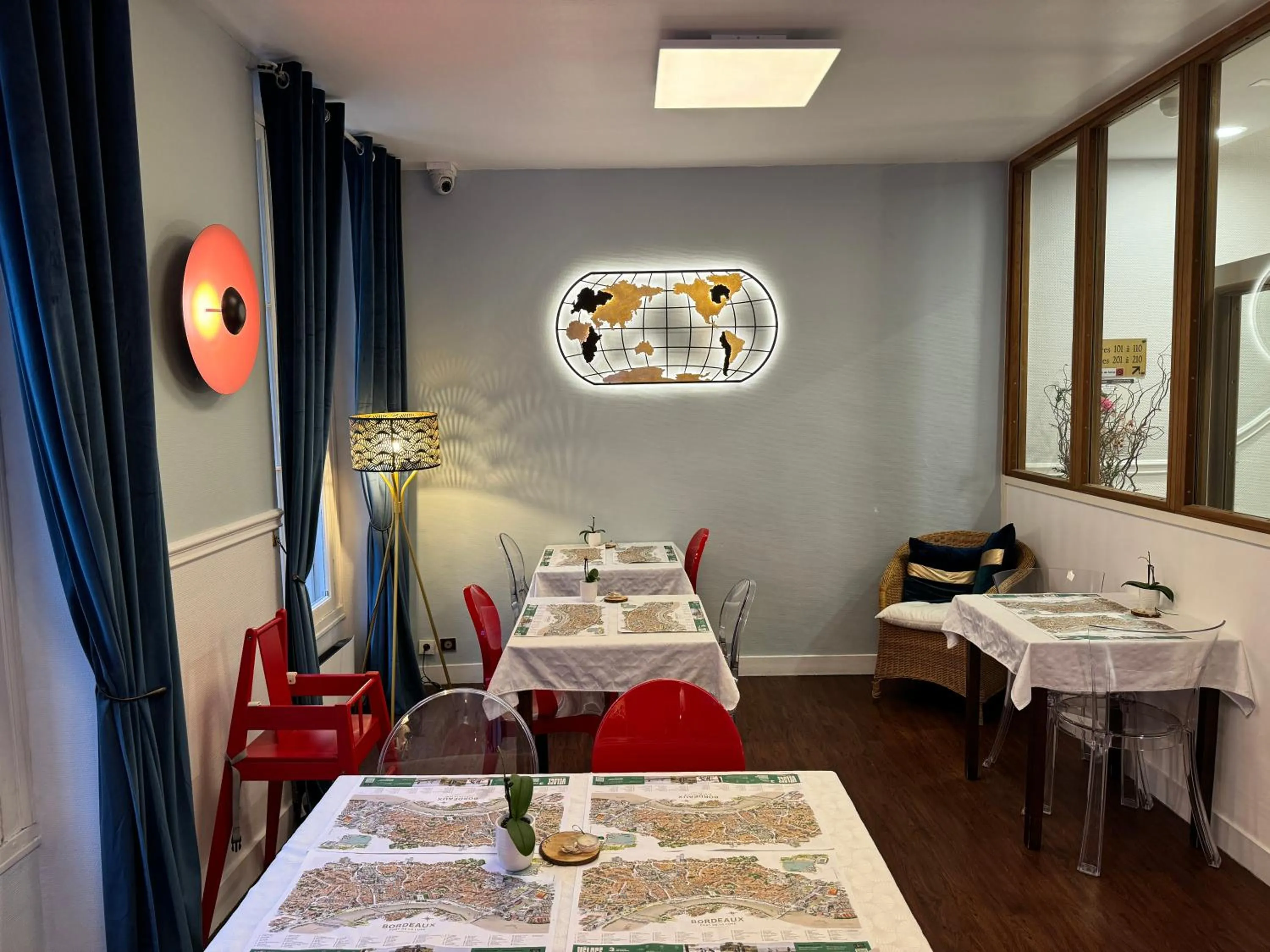 Hotel Des Grands Hommes - Bordeaux Centre