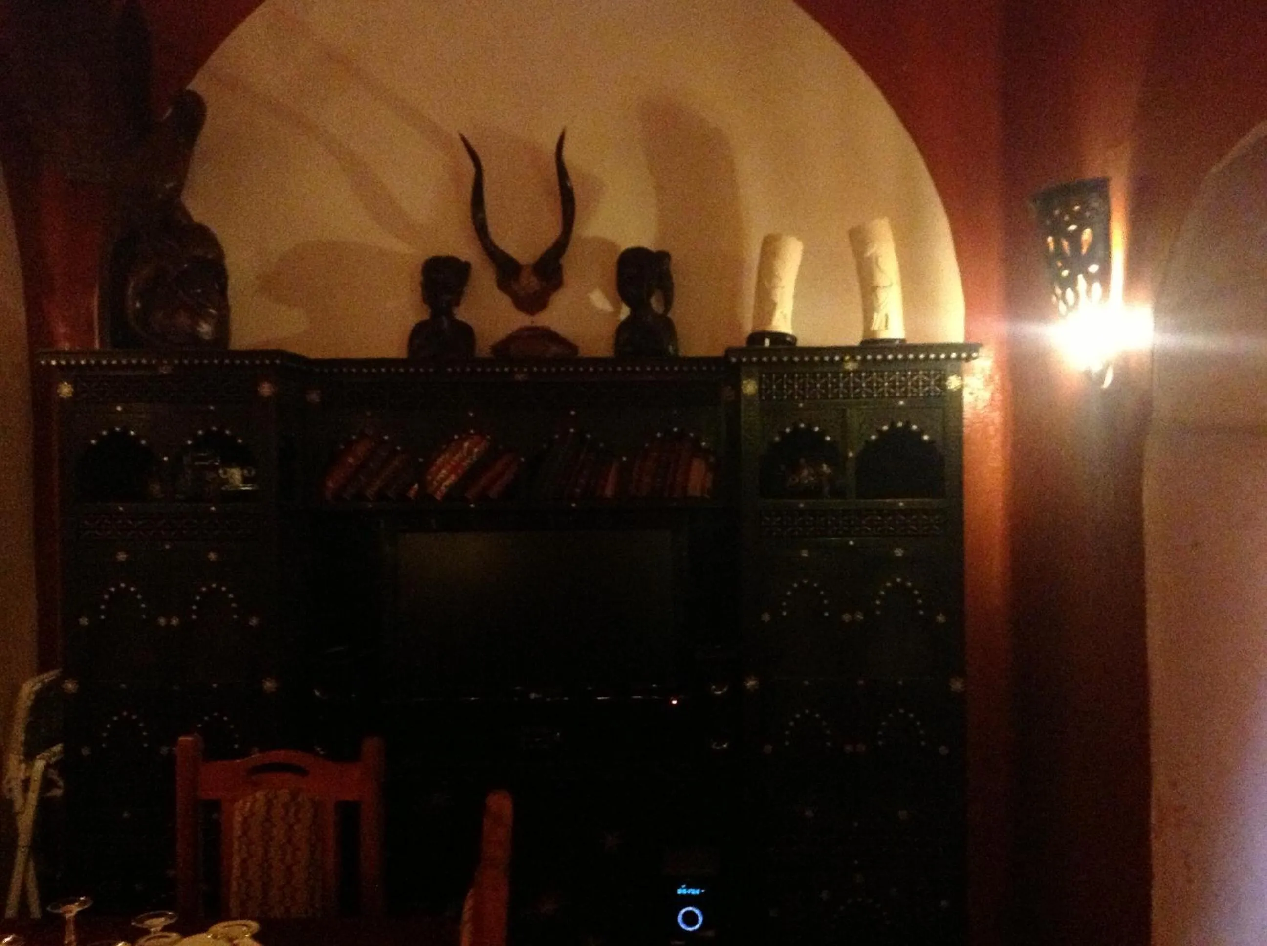 Library in Riad Timadrouine