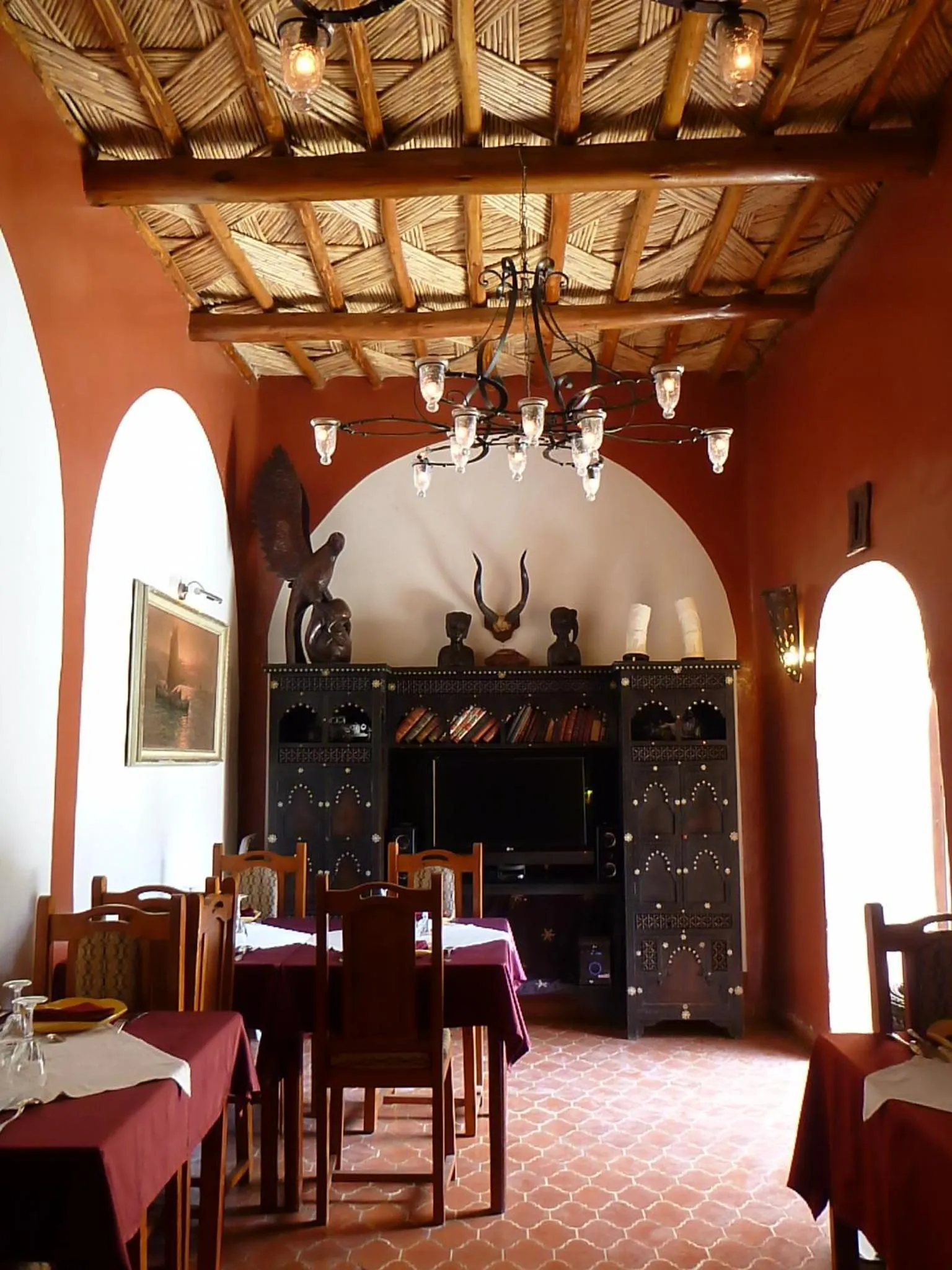 Restaurant/places to eat in Riad Timadrouine