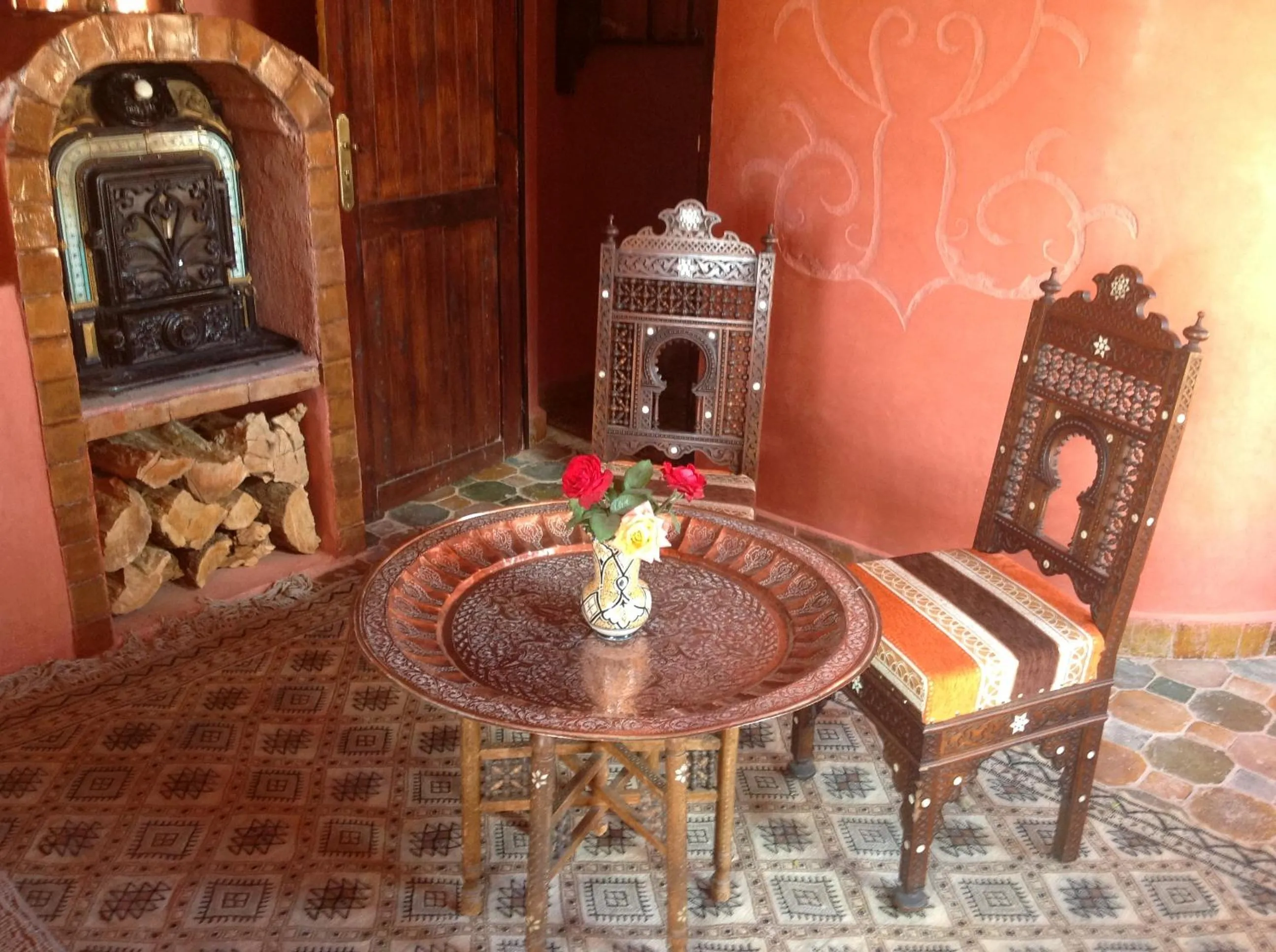 Hot Tub in Riad Timadrouine