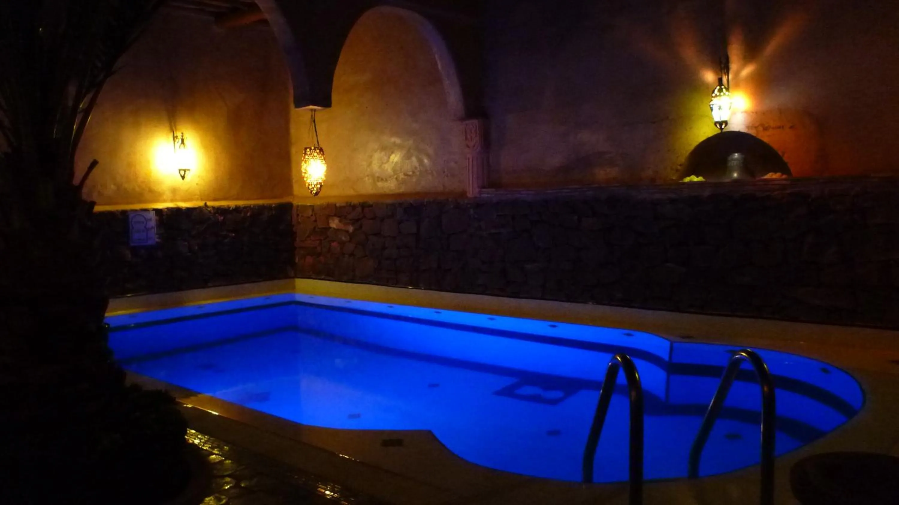 Swimming pool in Riad Timadrouine