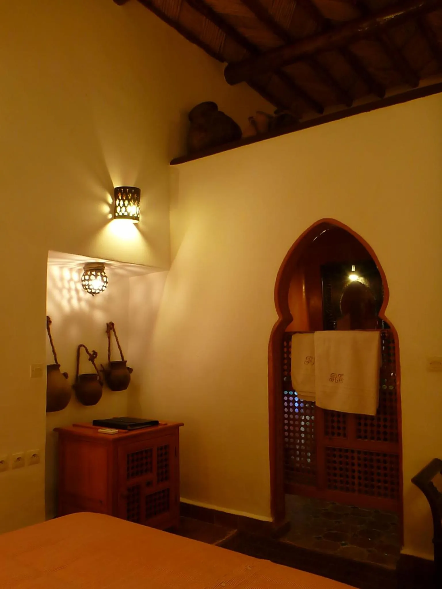 Bathroom, Bed in Riad Timadrouine