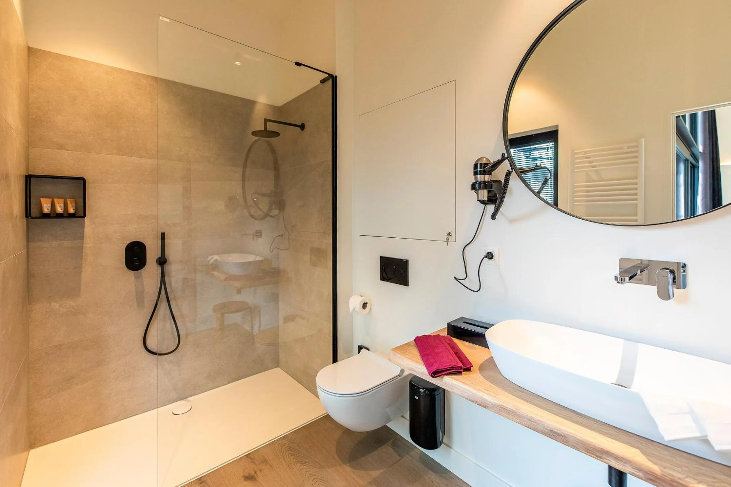 Shower in BareFoodGIULIA - Inspiration Hotel