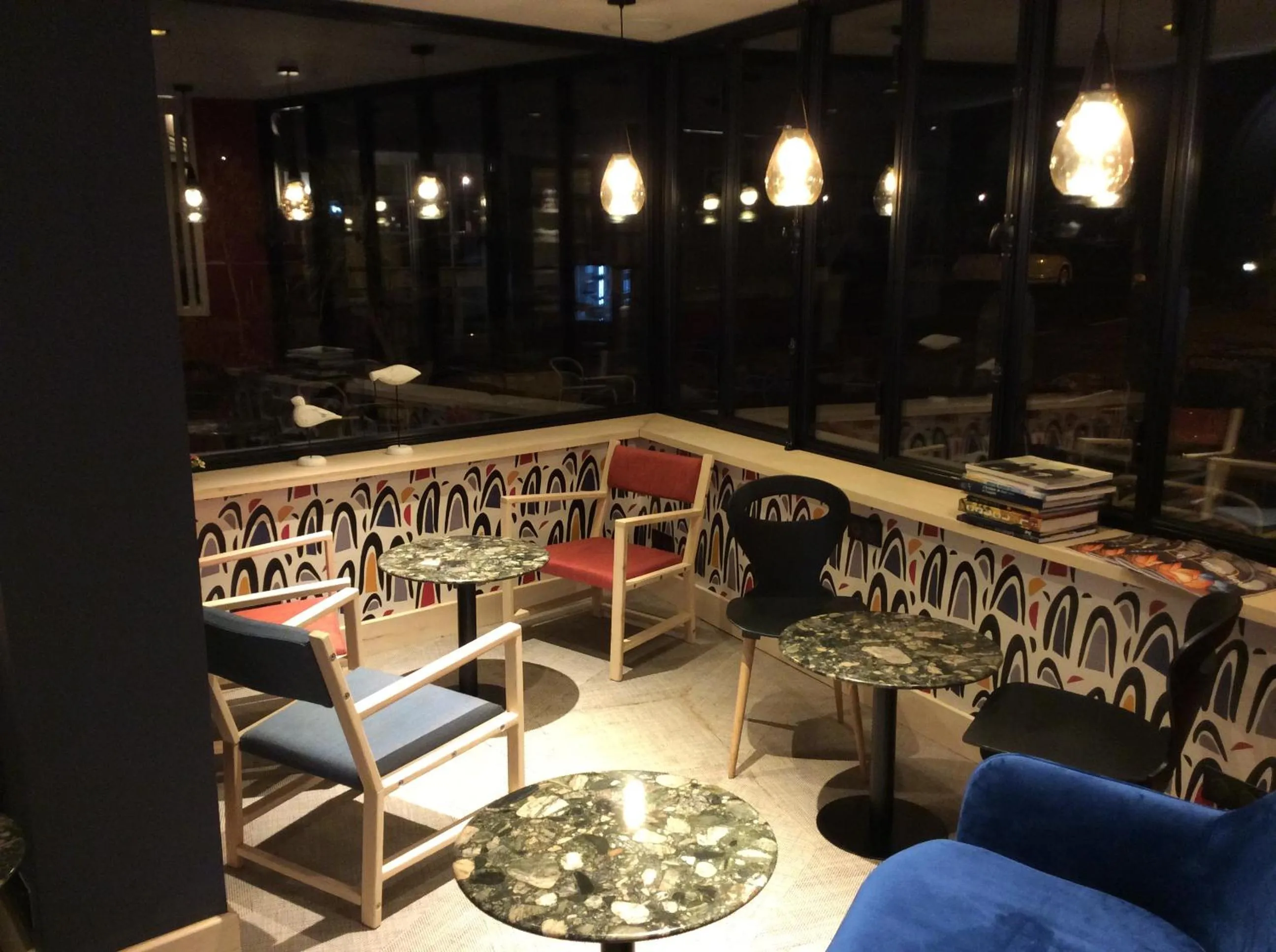 Lounge or bar in CITOTEL La Chaumière Roz-Aven