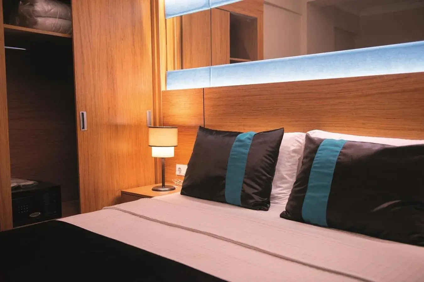 Standard Single Room in KARAMANS SİRKECİ SUİTES HOTEL Standard Single Room in KARAMANS SİRKECİ SUİTES HOTEL