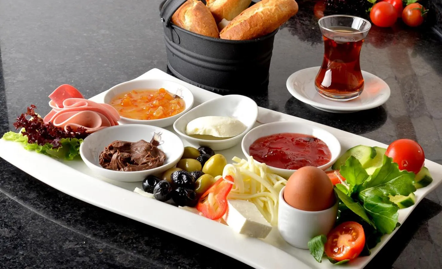 Breakfast in KARAMANS SİRKECİ SUİTES HOTEL