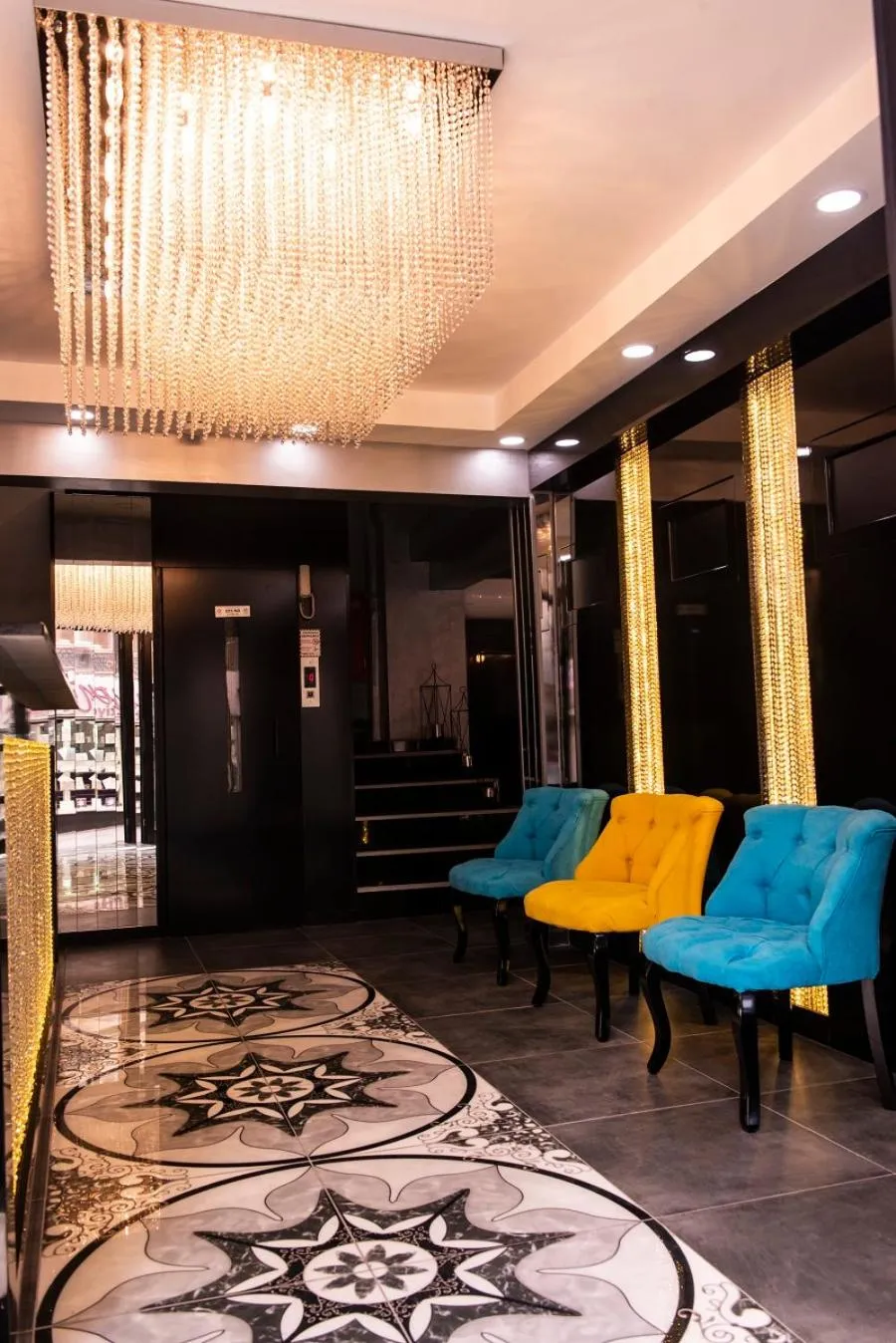 Lobby or reception in KARAMANS SİRKECİ SUİTES HOTEL