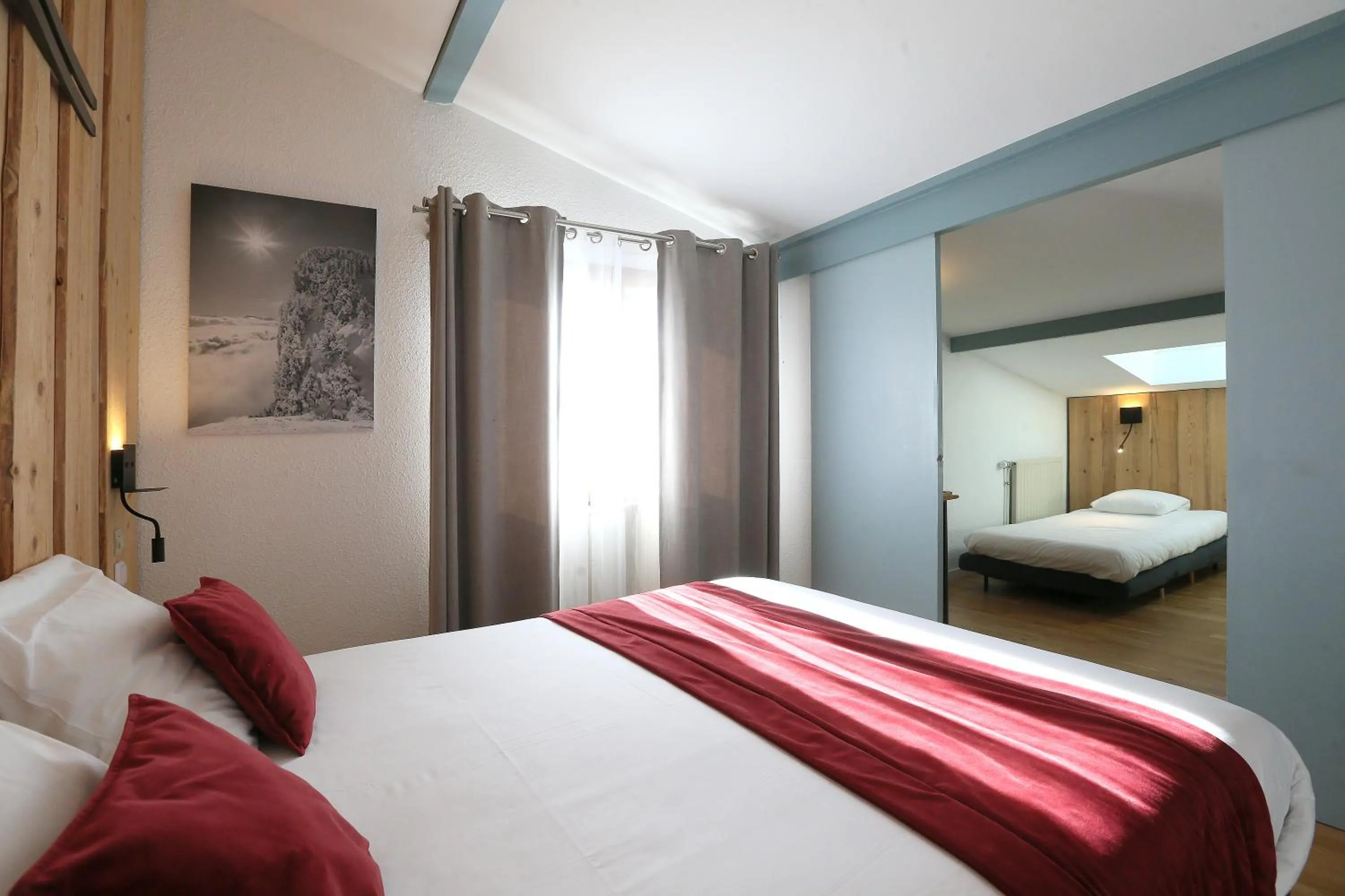 Bedroom, Bed in Hôtel Restaurant La Buffe