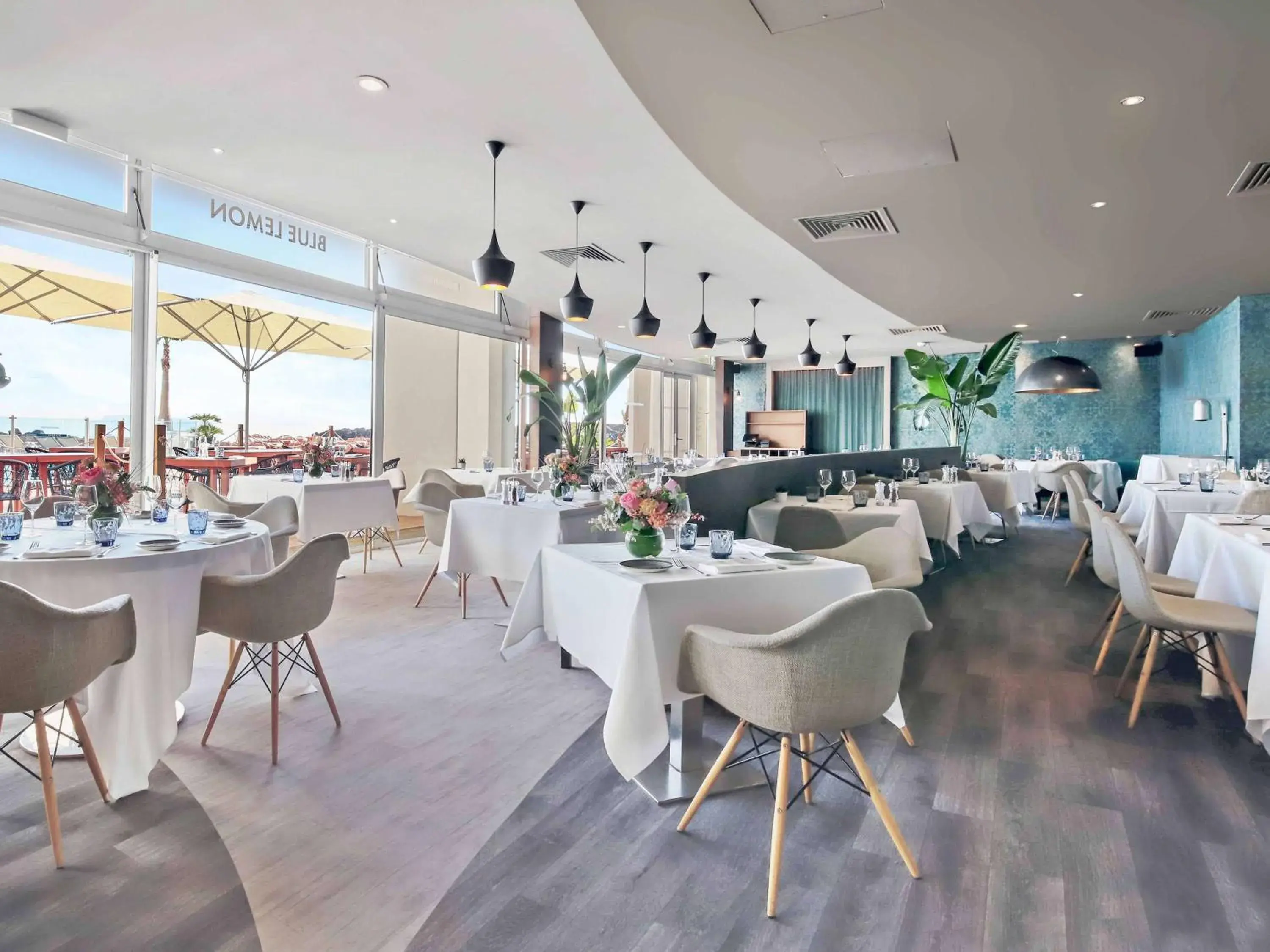 Restaurant/places to eat in Pullman Cannes Mandelieu Restaurant/places to eat in Pullman Cannes Mandelieu