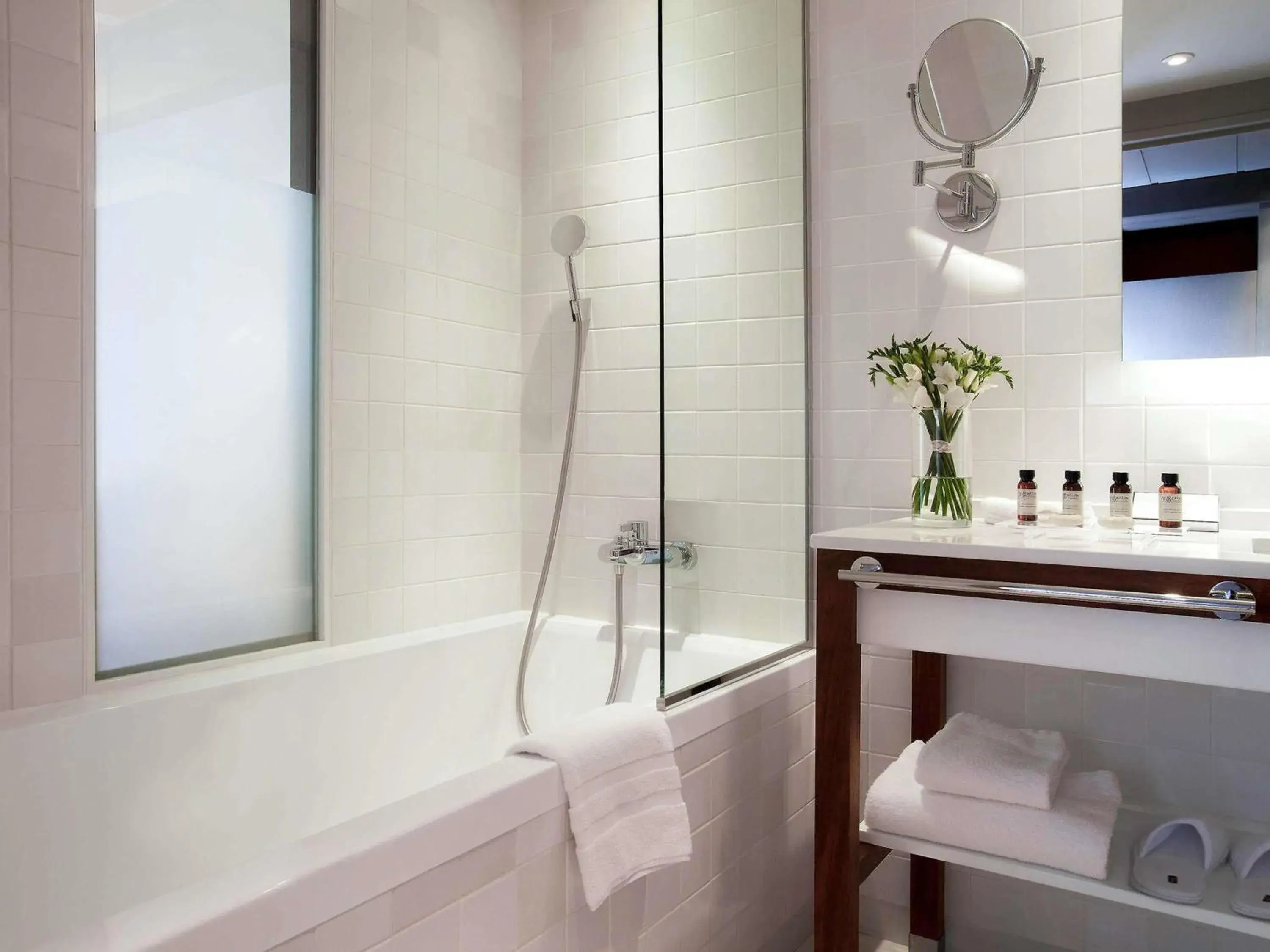 Bedroom in Pullman Cannes Mandelieu Bedroom in Pullman Cannes Mandelieu