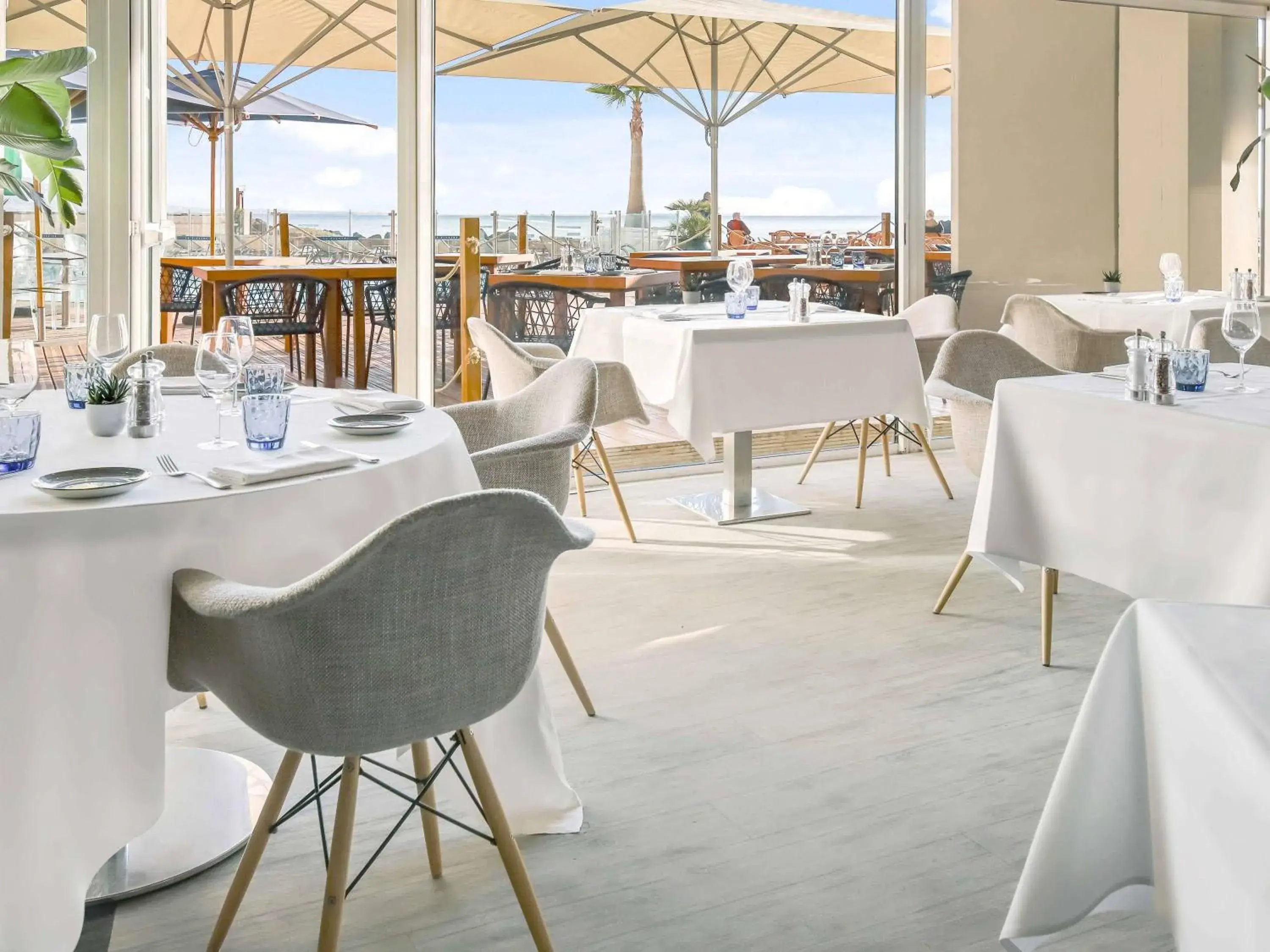 Restaurant/places to eat in Pullman Cannes Mandelieu Restaurant/places to eat in Pullman Cannes Mandelieu