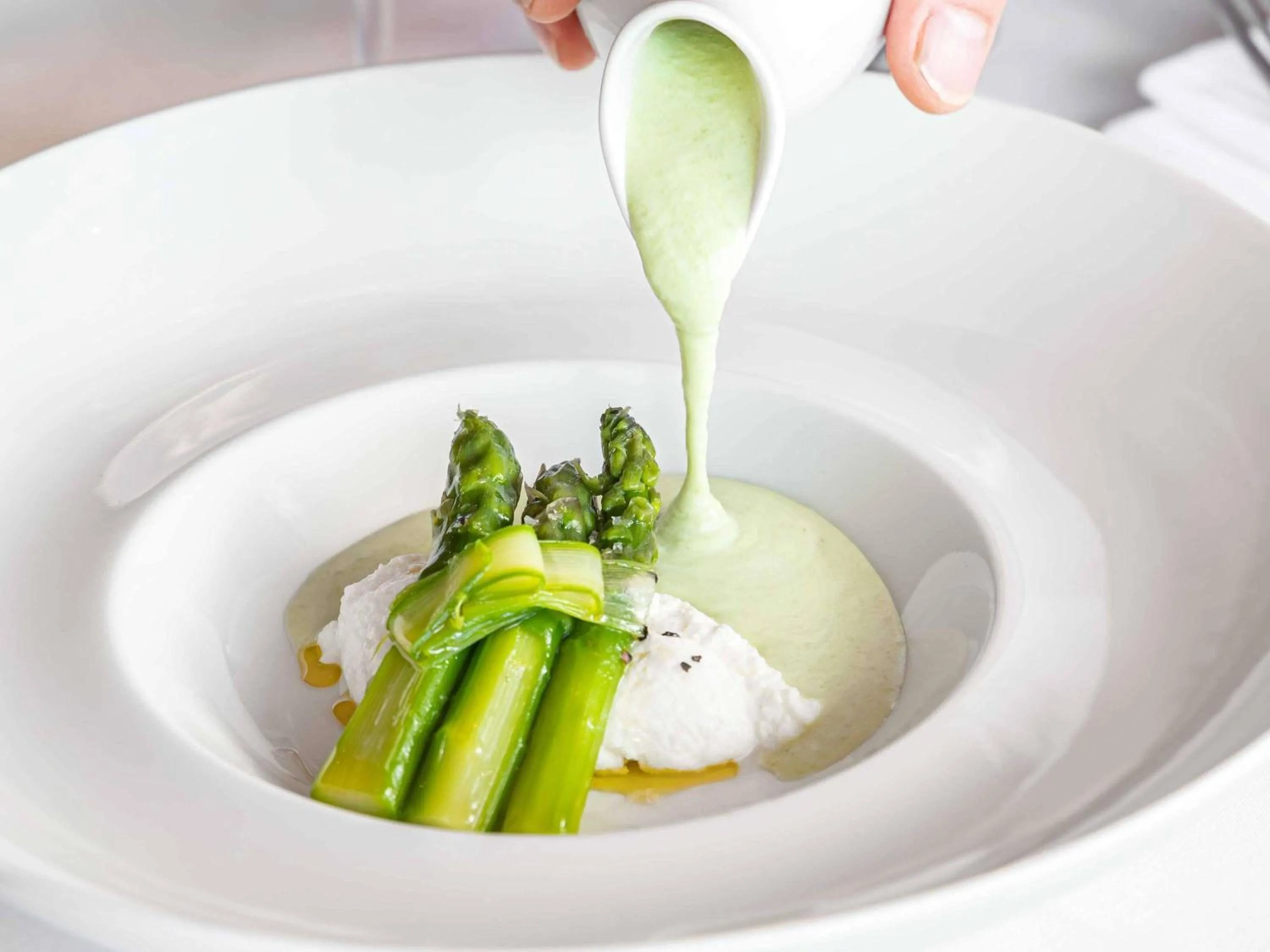 Restaurant/places to eat in Pullman Cannes Mandelieu