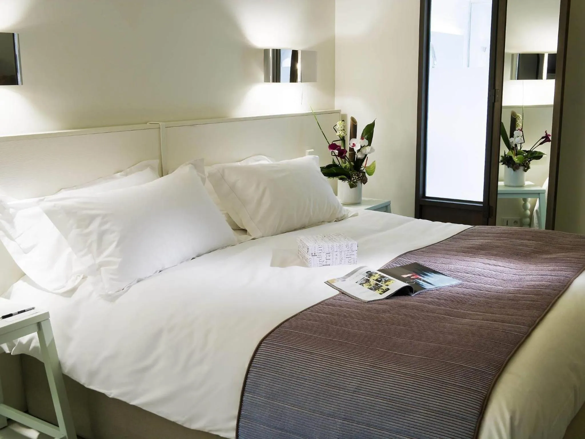 Bedroom, Bed in Pullman Cannes Mandelieu