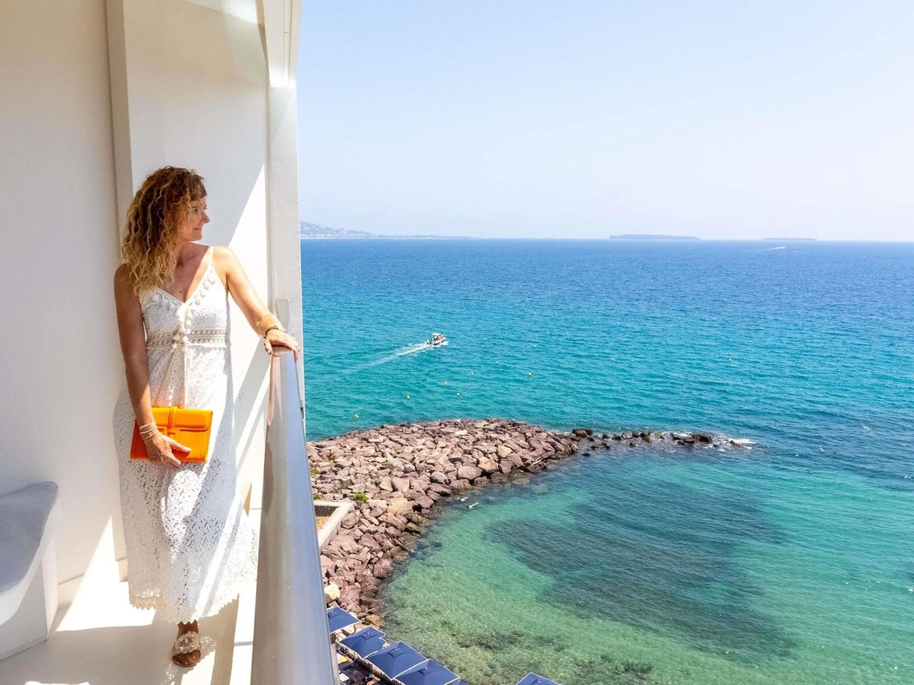 Bedroom in Pullman Cannes Mandelieu