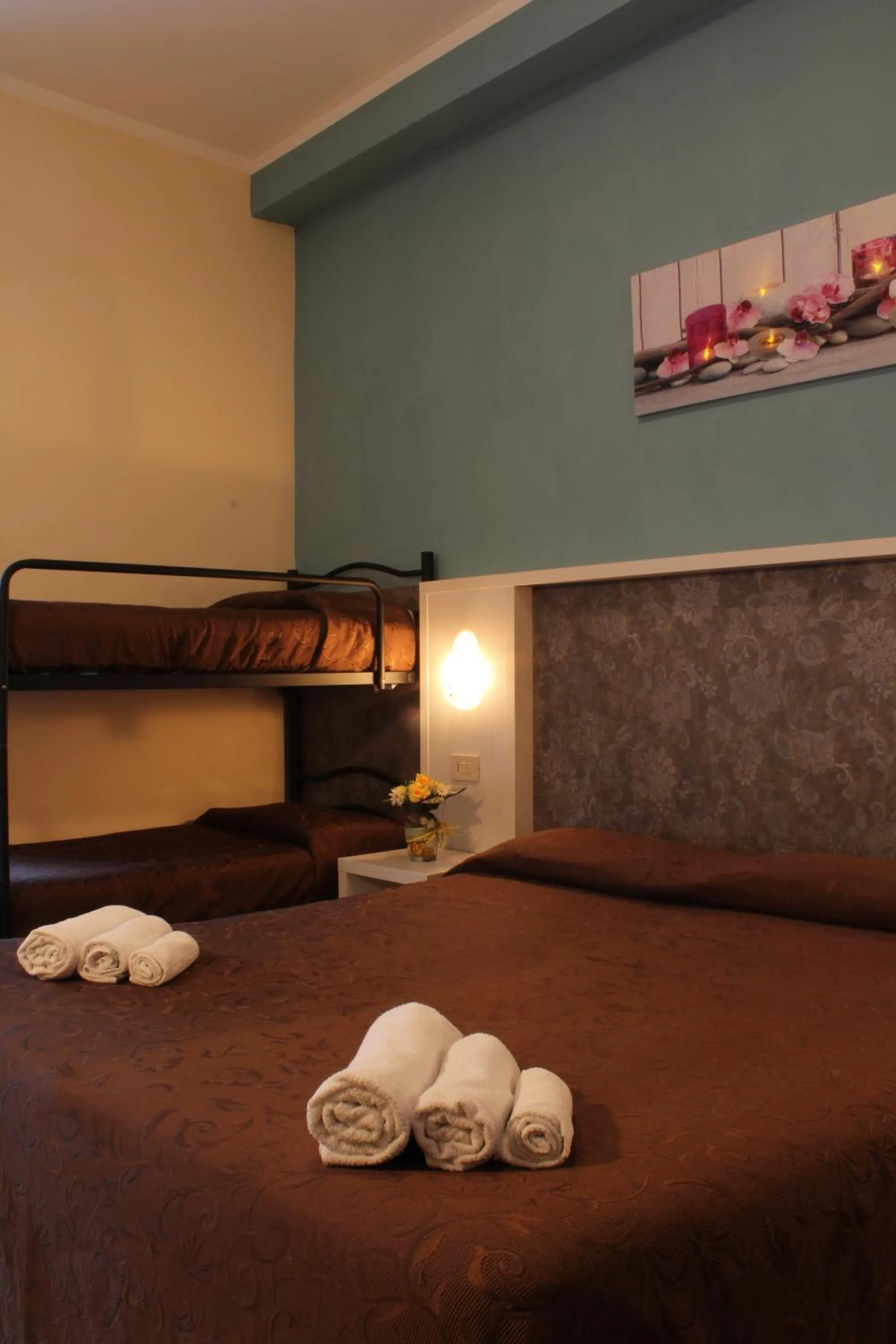 Bedroom, Bed in Hotel Senyor