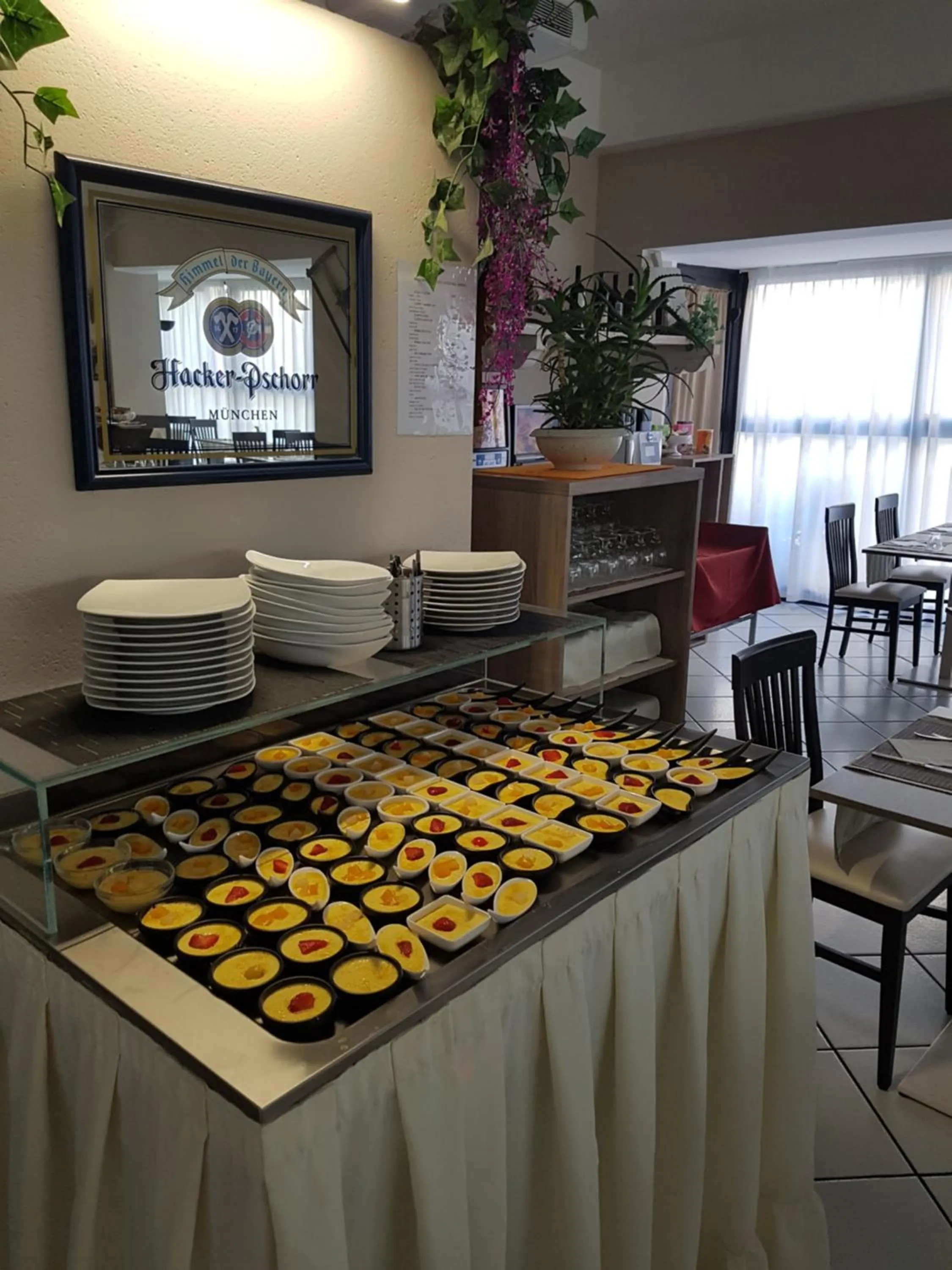 Restaurant/places to eat in Hotel Senyor