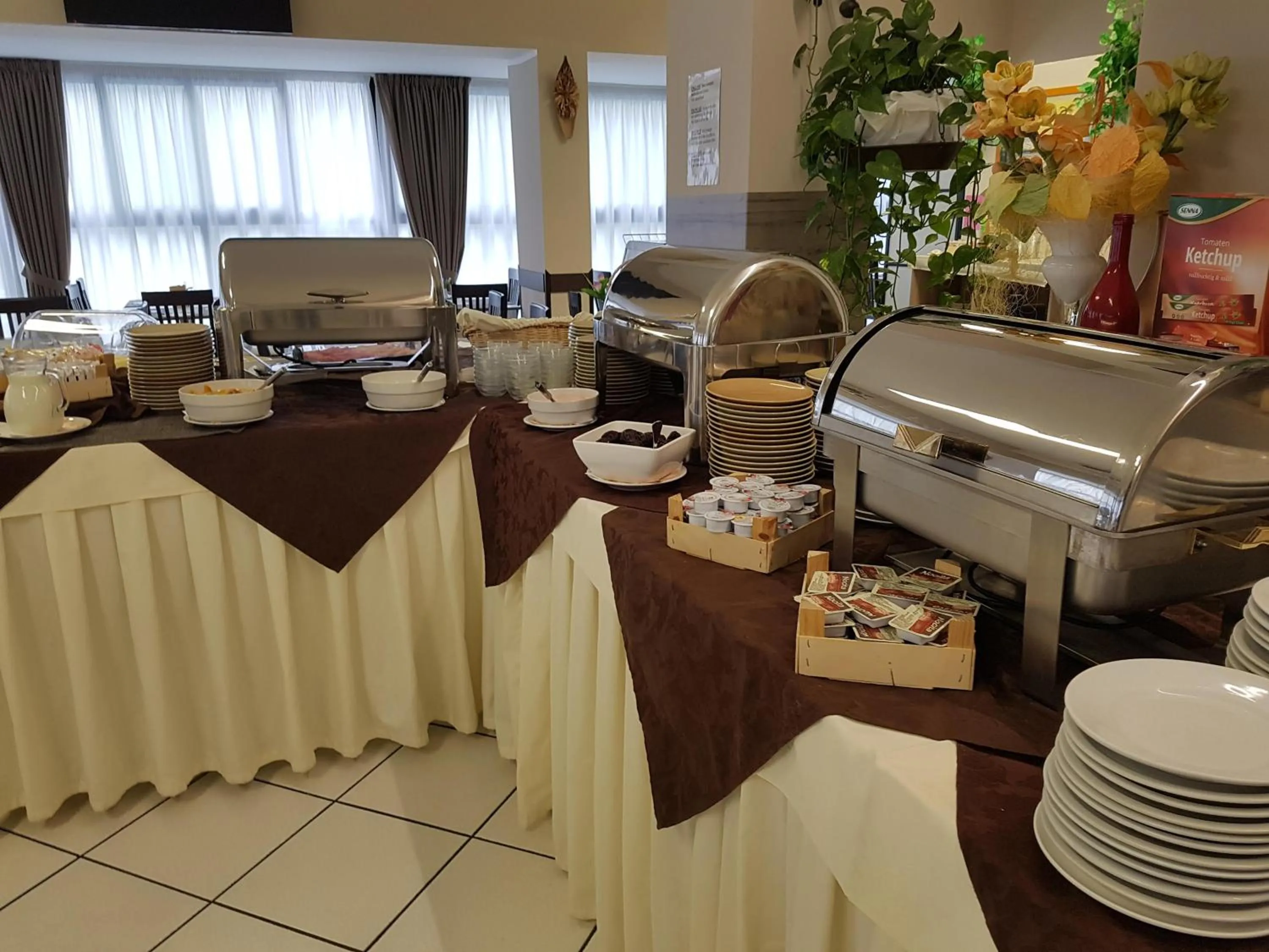 Restaurant/places to eat in Hotel Senyor