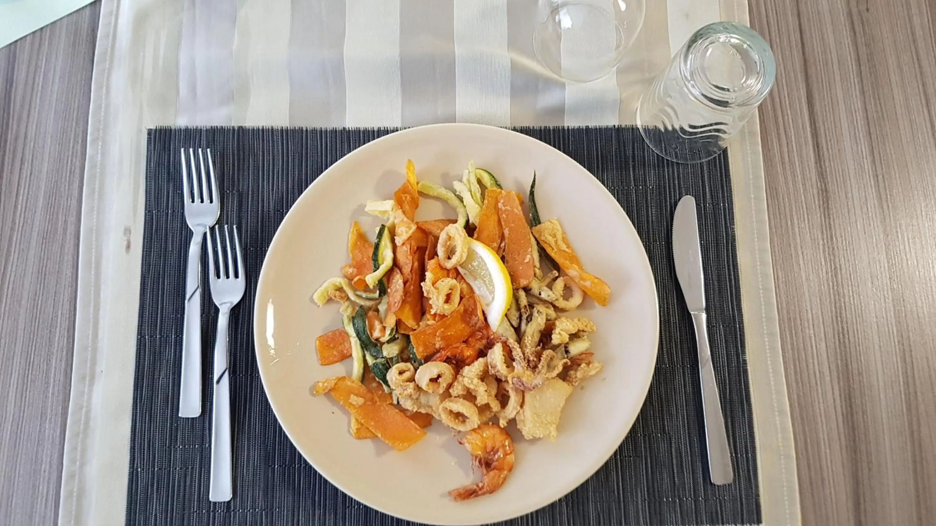 Restaurant/places to eat in Hotel Senyor