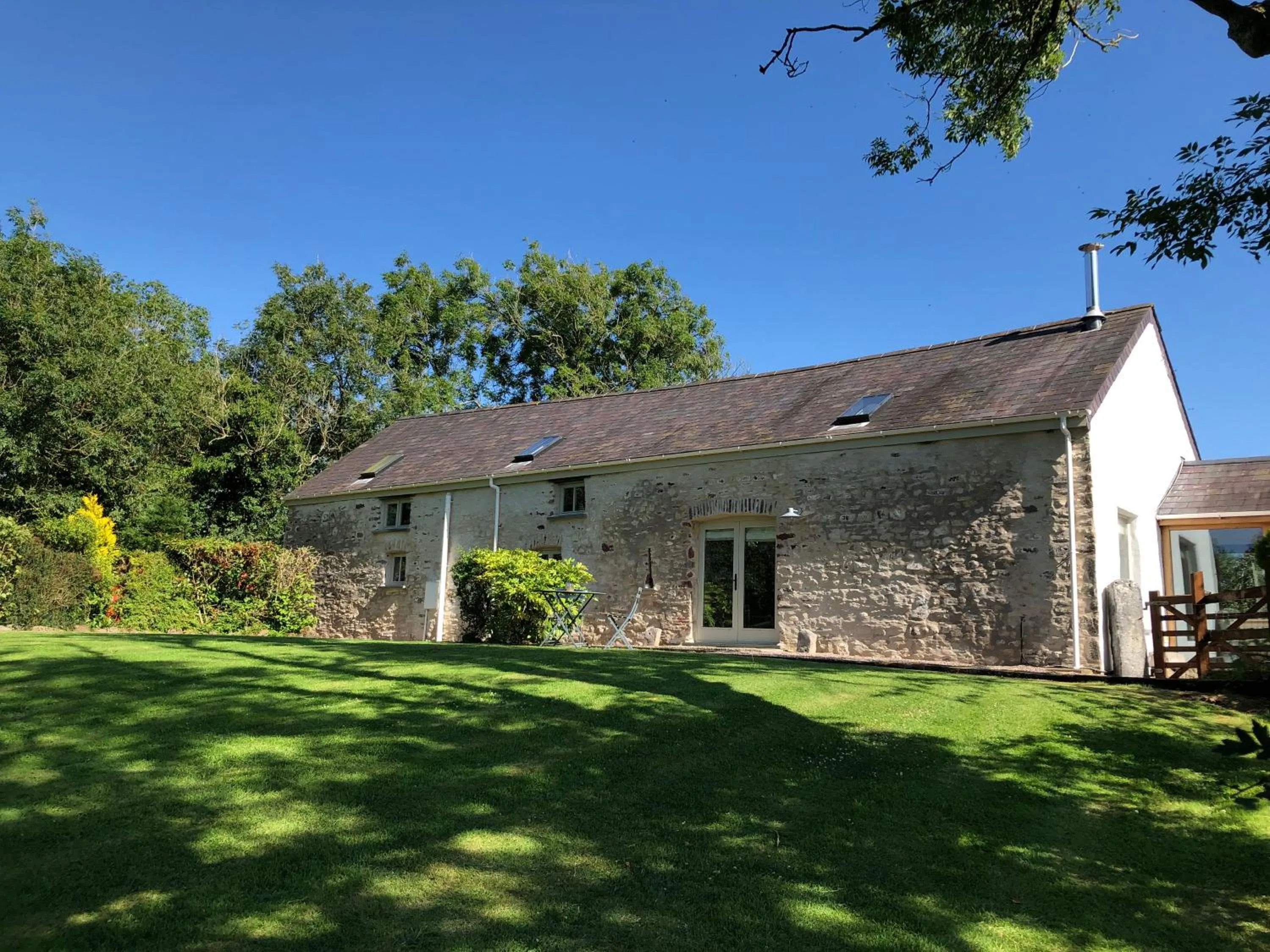 Property building in Dan y Graig Barn, Carmarthen