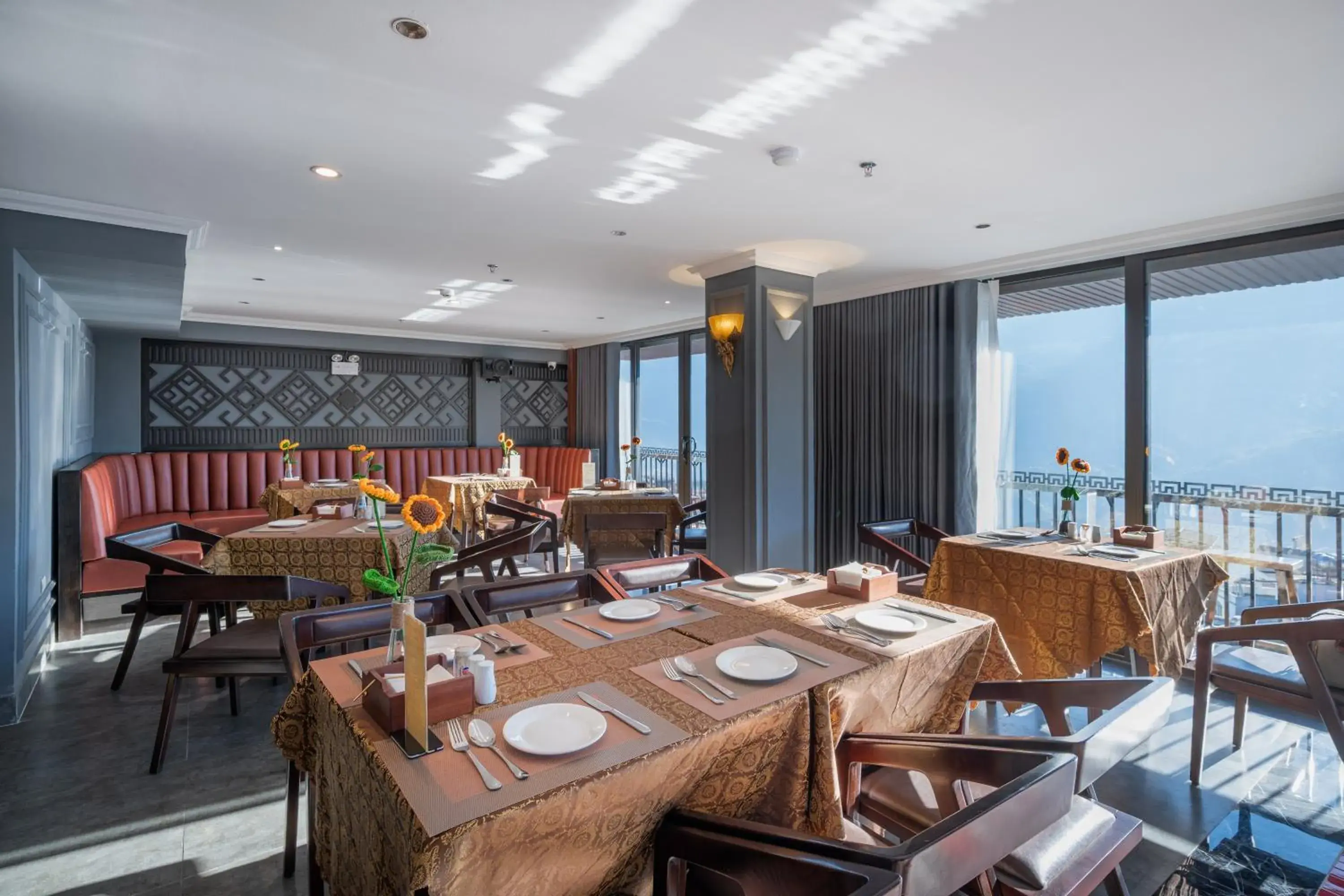 Restaurant/places to eat in Sapa Horizon Hotel & Skybar Restaurant/places to eat in Sapa Horizon Hotel & Skybar