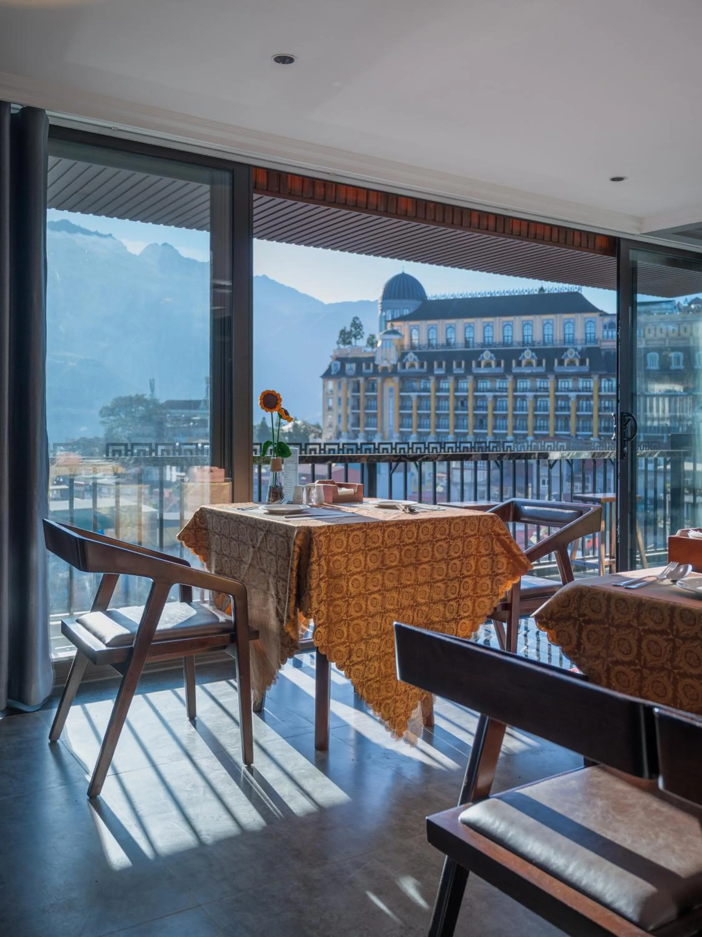 Restaurant/places to eat in Sapa Horizon Hotel