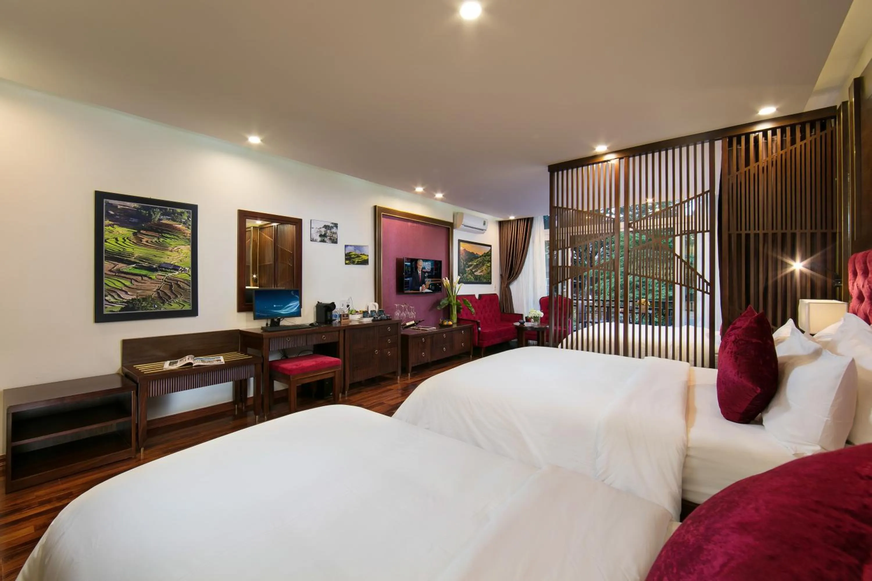 Living room, Bed in Sapa Horizon Hotel
