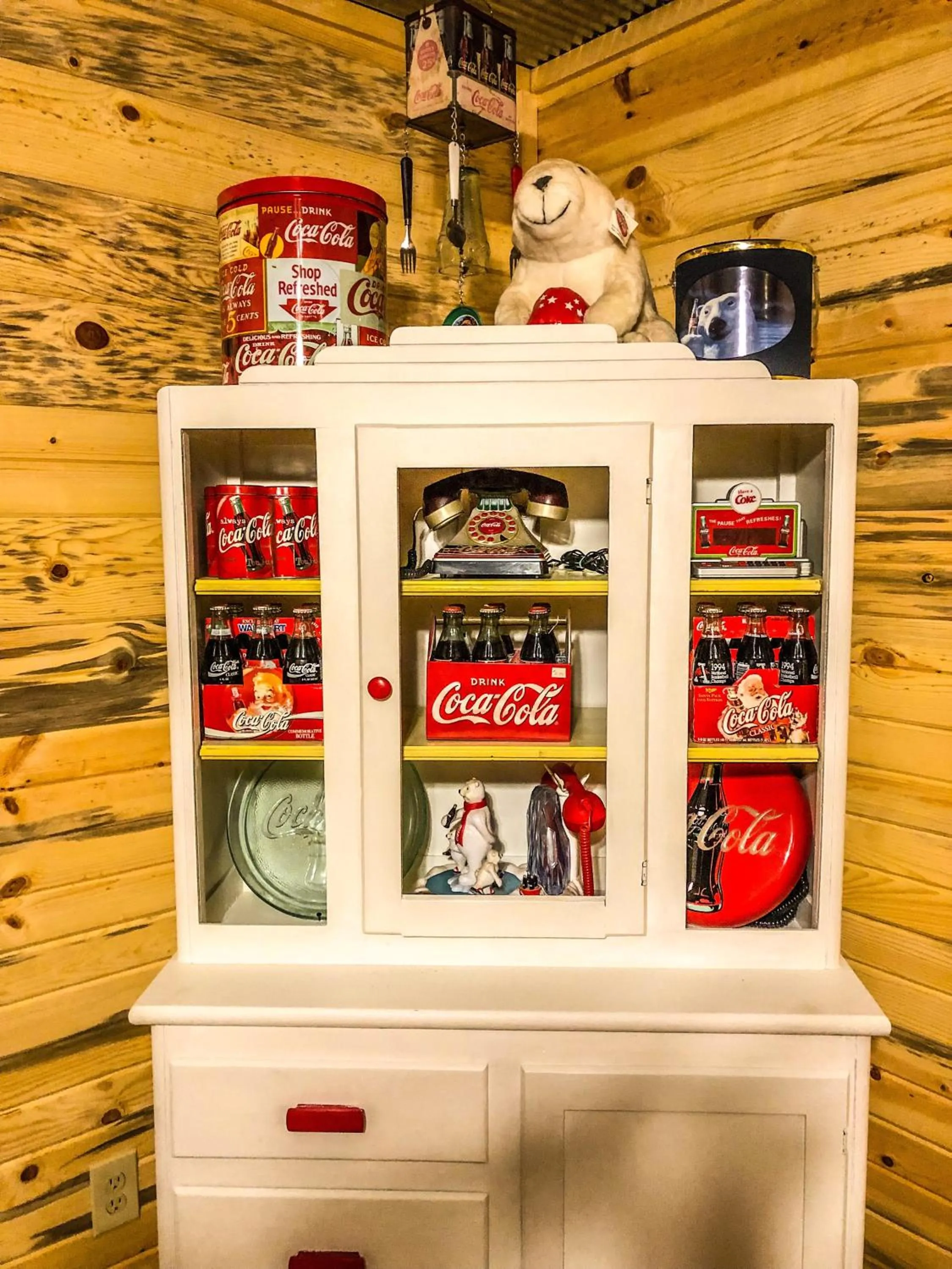 Samantha's Timber Inn