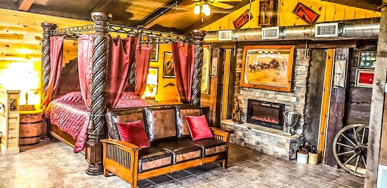 Samantha's Timber Inn