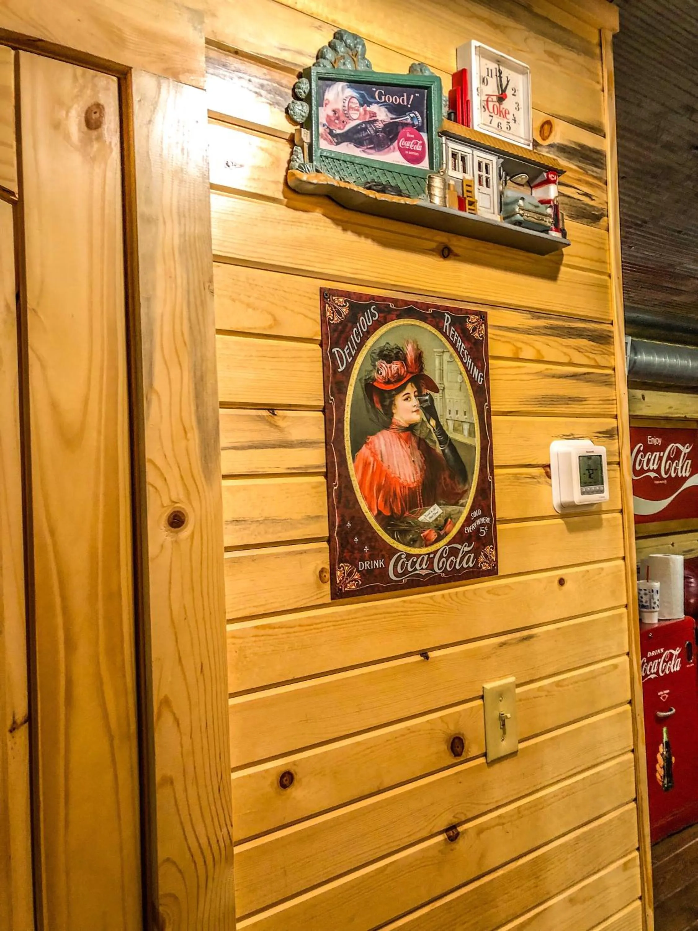 Samantha's Timber Inn