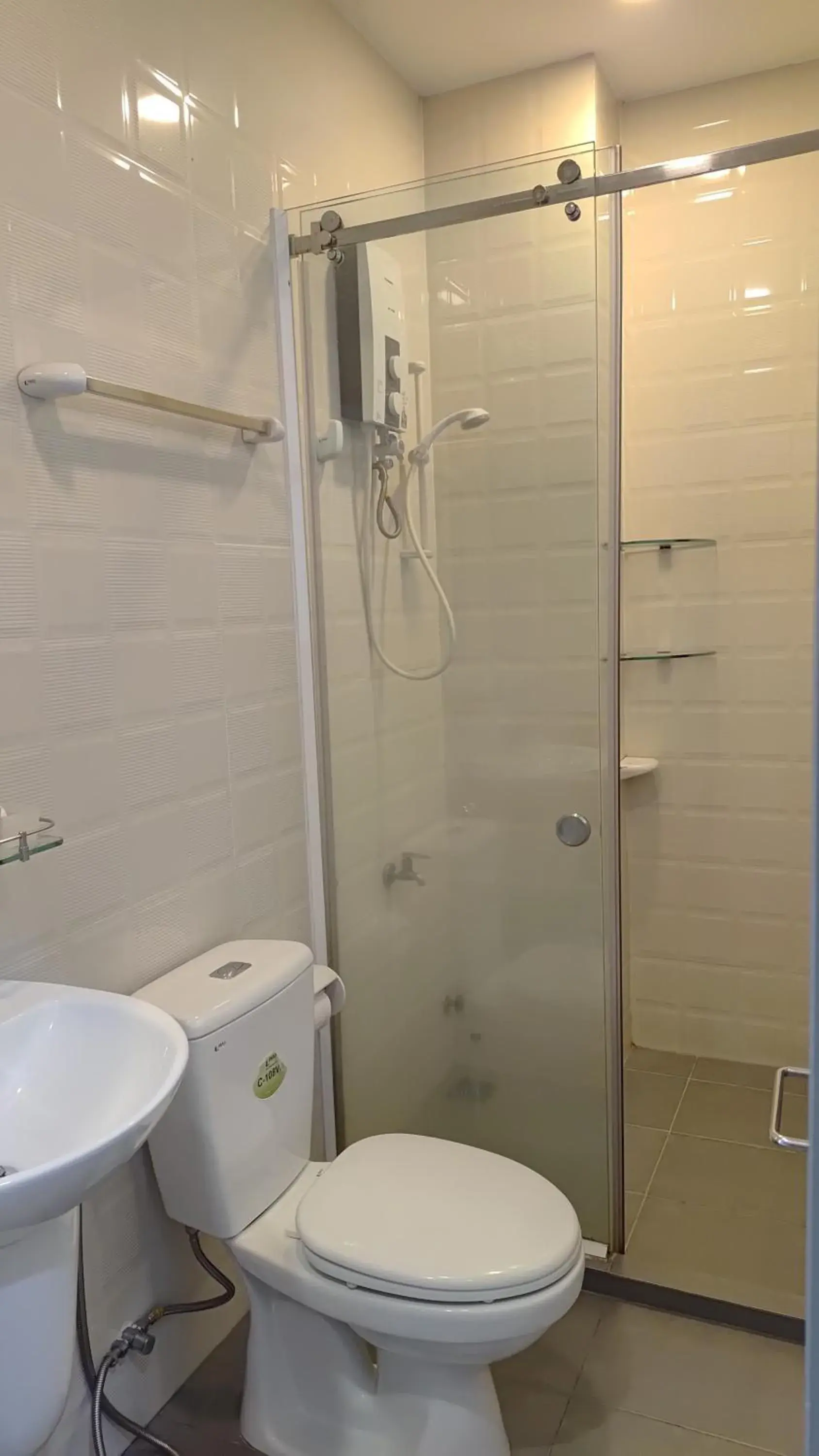 Triple Room with Private Bathroom in Long Hostel Triple Room with Private Bathroom in Long Hostel