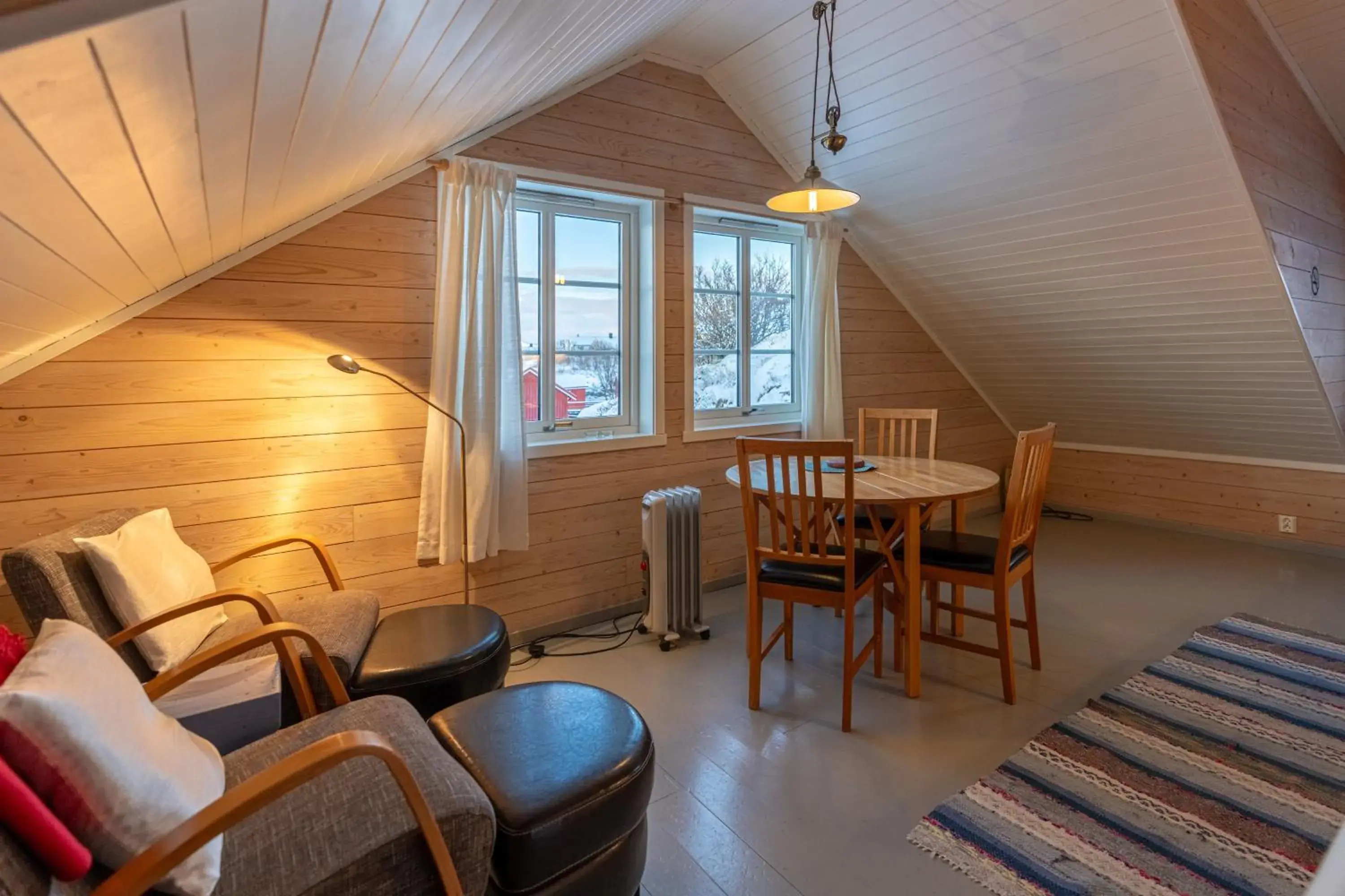 1-Bedroom Rorbu Cabin in Henningsvær Rorbuer 1-Bedroom Rorbu Cabin in Henningsvær Rorbuer