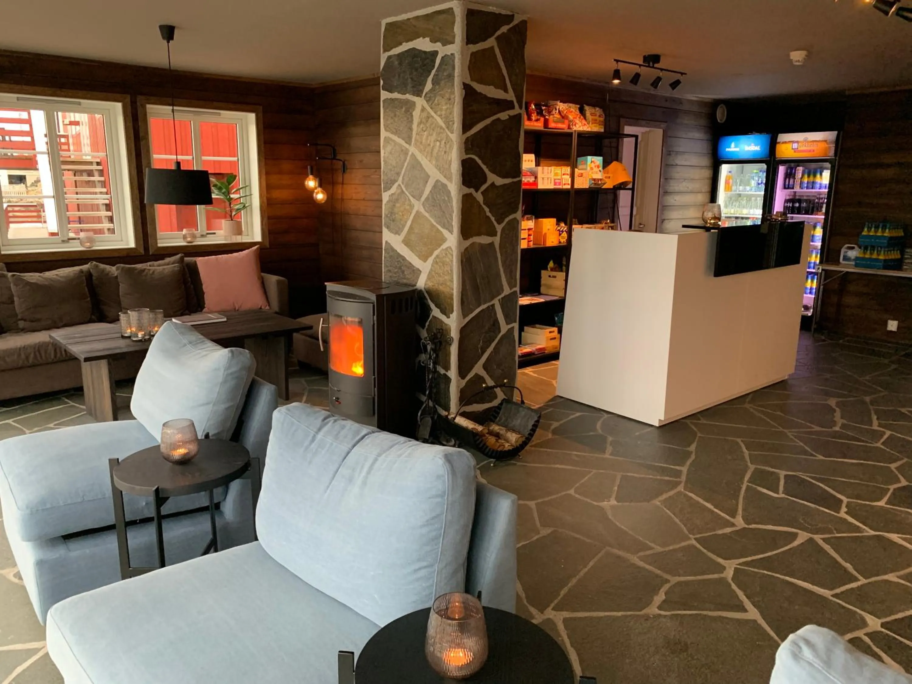 Lobby or reception in Henningsvær Rorbuer