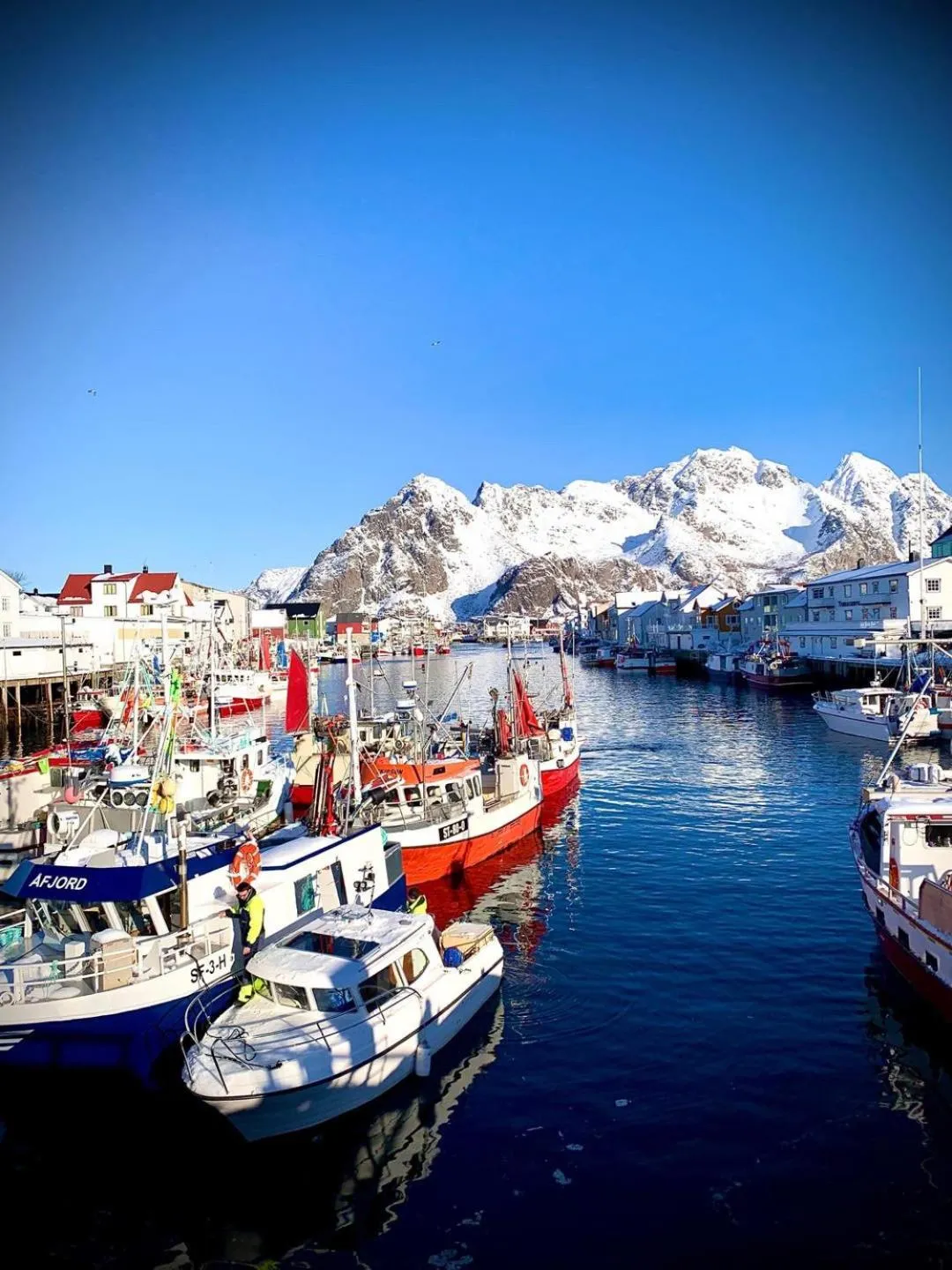 Neighbourhood in Henningsvær Rorbuer