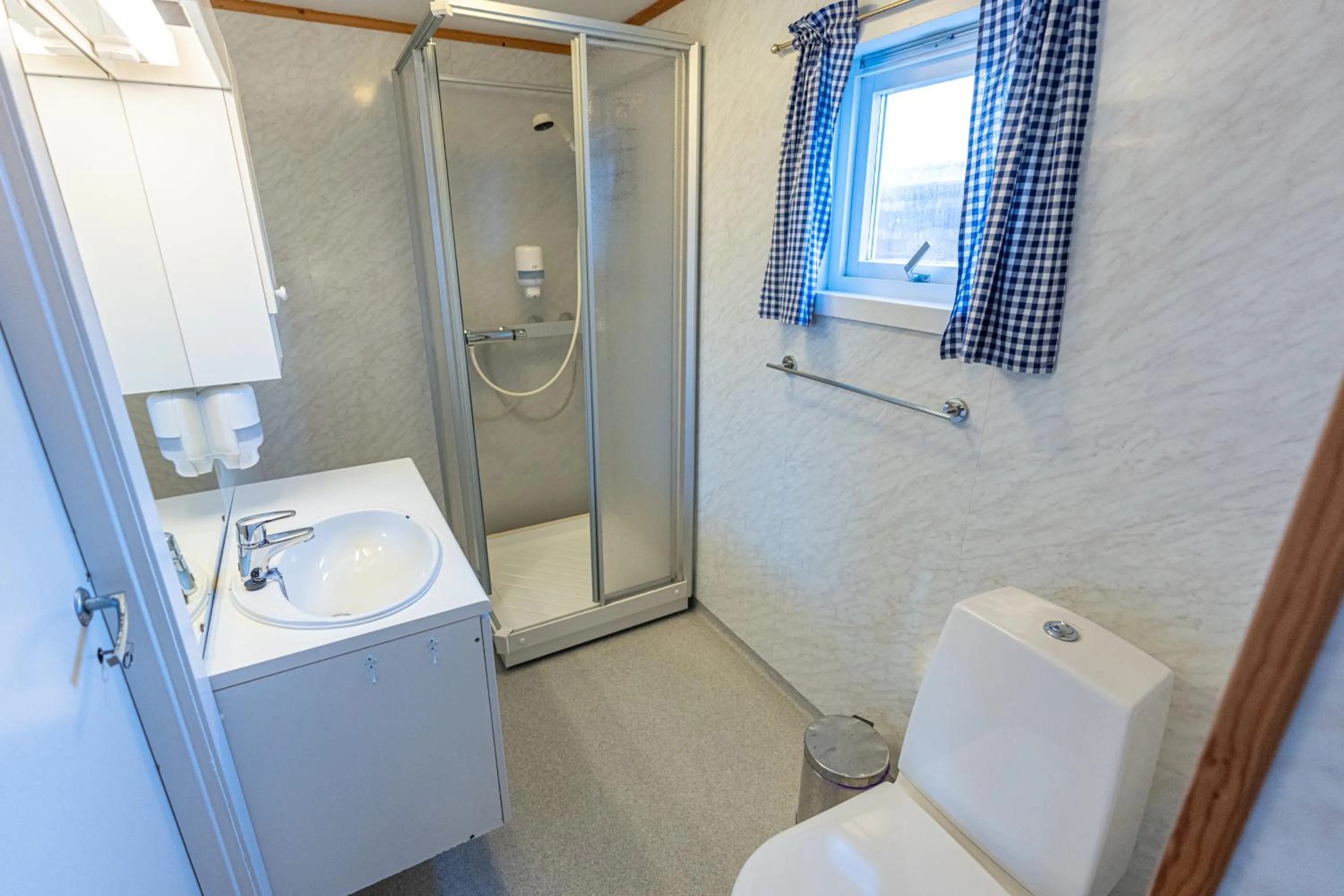Bathroom in Henningsvær Rorbuer